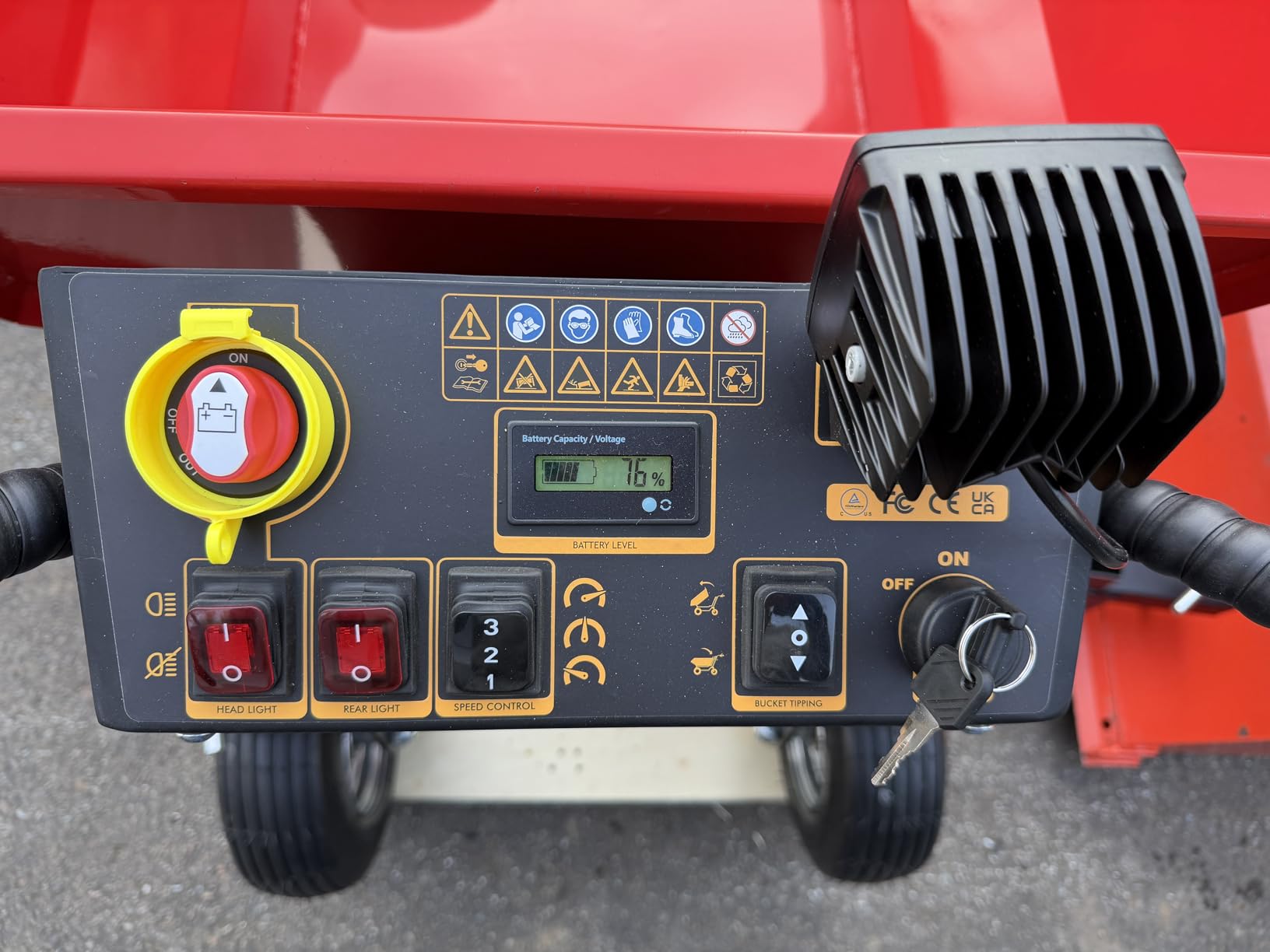 MechMaxx 1100Lb Loading 48V Battery Powered Wheel Barrow Electric Dumper Cart with 30W Light, Hydraulic Tipping, 1000W Brushless DC Motor, LED Display Screen, Model EH50 Red customer photo 1