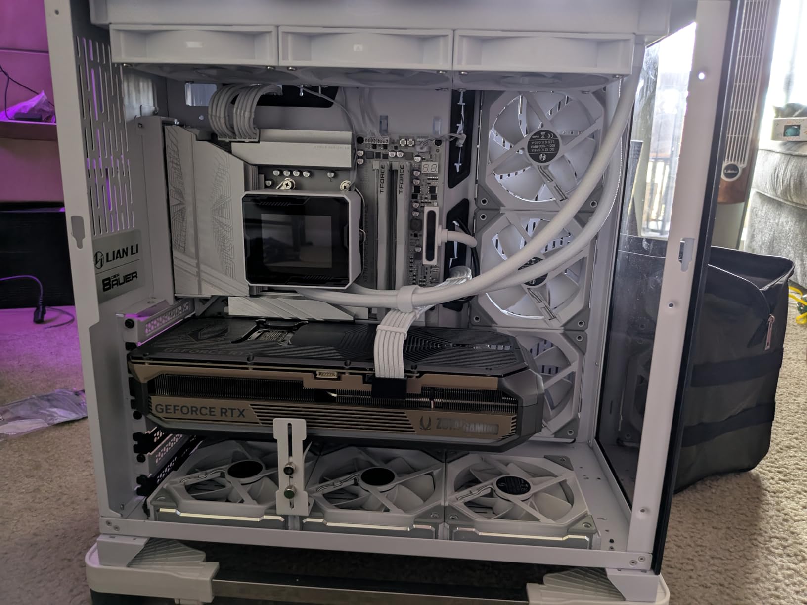 GIGABYTE X870 AORUS Elite WIFI7 ICE AMD AM5 LGA 1718 Motherboard, ATX, DDR5, 4X M.2, PCIe 5.0, USB4, WIFI7, 2.5GbE LAN, EZ-Latch, 5-Year Warranty customer photo 2