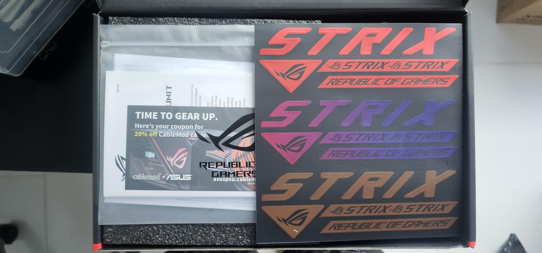 ASUS ROG Strix 1000W Platinum (Fully Modular Power Supply, 80 Plus Platinum Certified, ATX 3.1, Cybenetics Lambda A+, GaN MOSFET, GPU-First Intelligent Voltage Stabilizer, 10-Year Warranty) customer photo 2