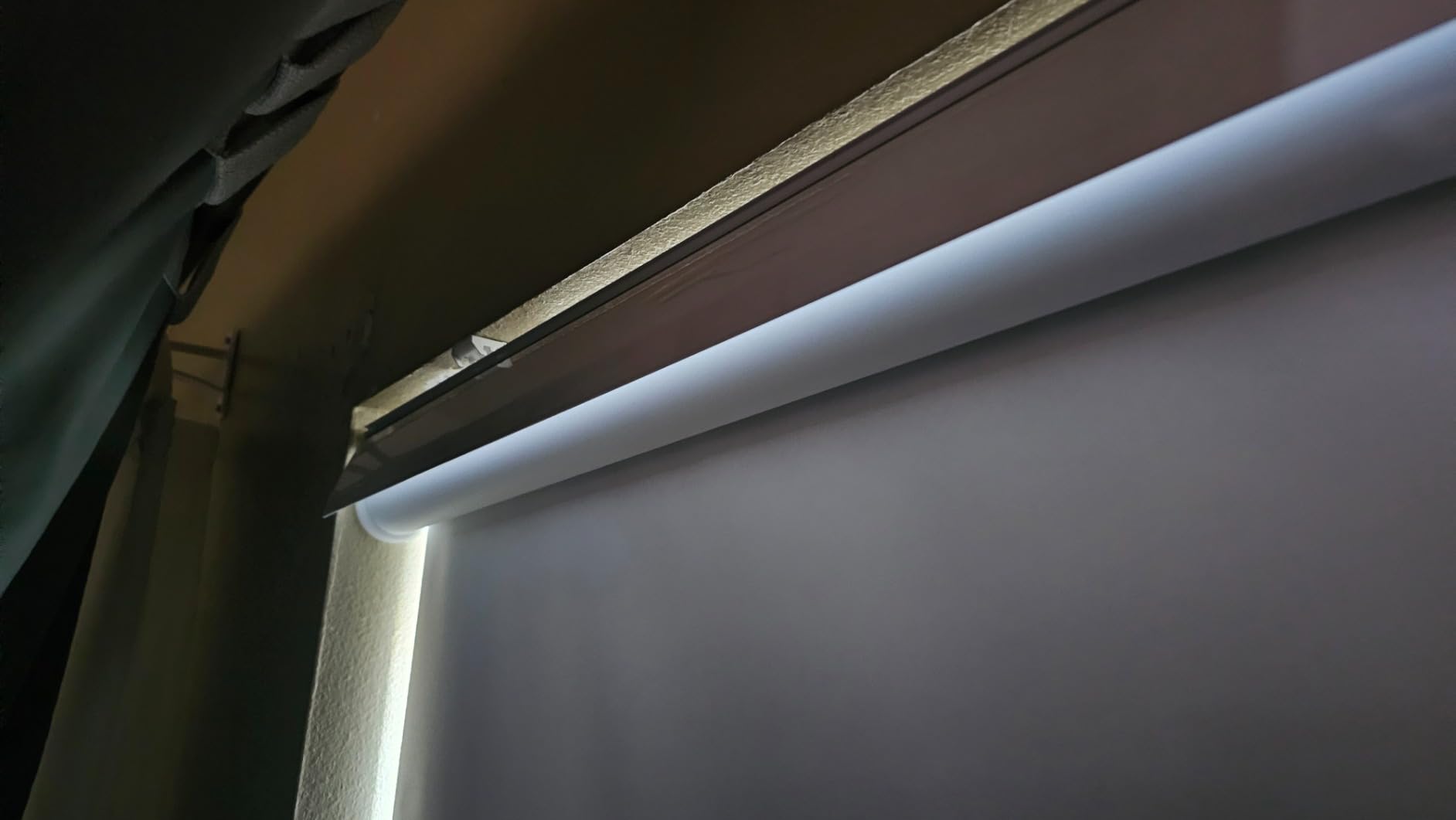 Cordless 100% Blackout Blinds for Indoor Windows – Motorized Blinds with Remote Option and Skylight Frame Fit (Maximum Height 80