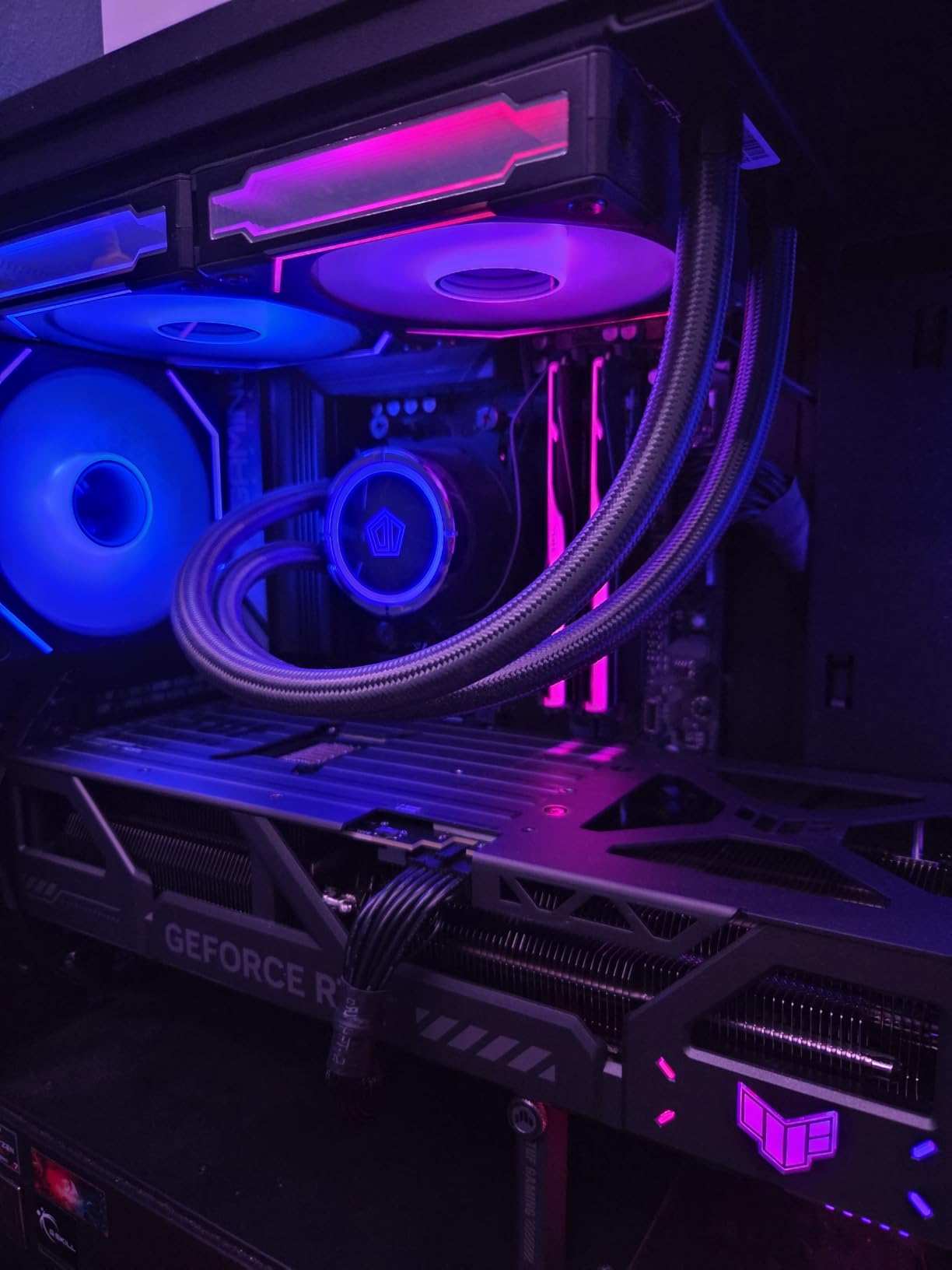 ASUS TUF Gaming GeForce RTX™ 5080 16GB GDDR7 OC Edition Graphics Card customer photo 2