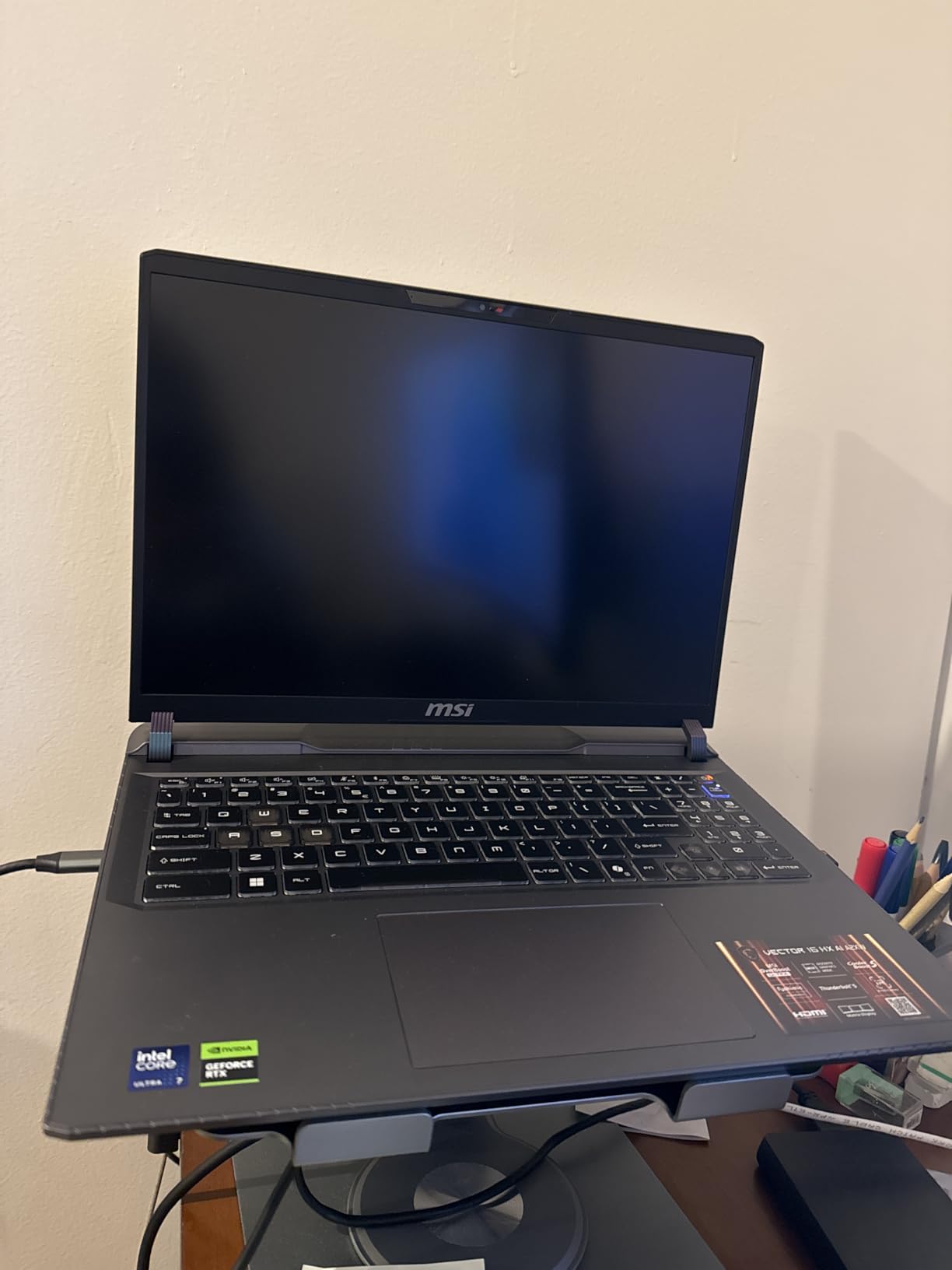 msi Vector 16 HX AI 16” 144Hz FHD+ Gaming Laptop: Intel Core Ultra 7-255HX, NVIDIA Geforce RTX 5070Ti, 16GB DDR5, 512GB NVMe SSD, Thunderbolt 5, Wi-Fi 6E, Win 11 Home: Cosmo Gray A2XWHG-212US customer photo 2