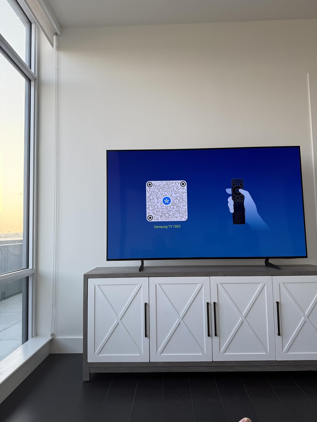 Samsung 55-Inch Class OLED 4K S85F Series, Vision AI Smart TV (2025 Model, 55S85F) Object Tracking Sound Lite w/Dolby Atmos, NQ4 AI Gen2 Processor, Contour Design, Color Booster Pro, Alexa Built-in customer photo 1