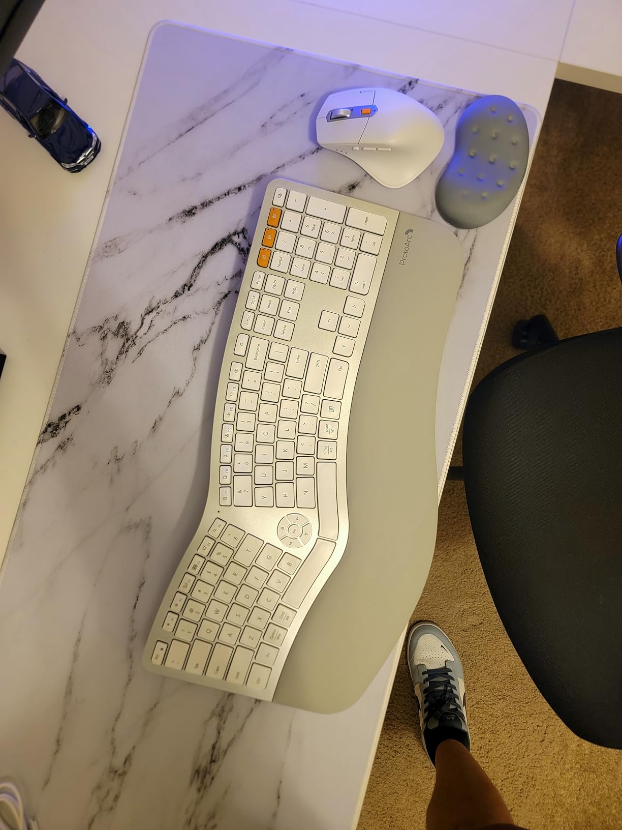 ProtoArc EKM01 Plus Wireless Ergonomic Keyboard Mouse Combo - Gray Black customer photo 2