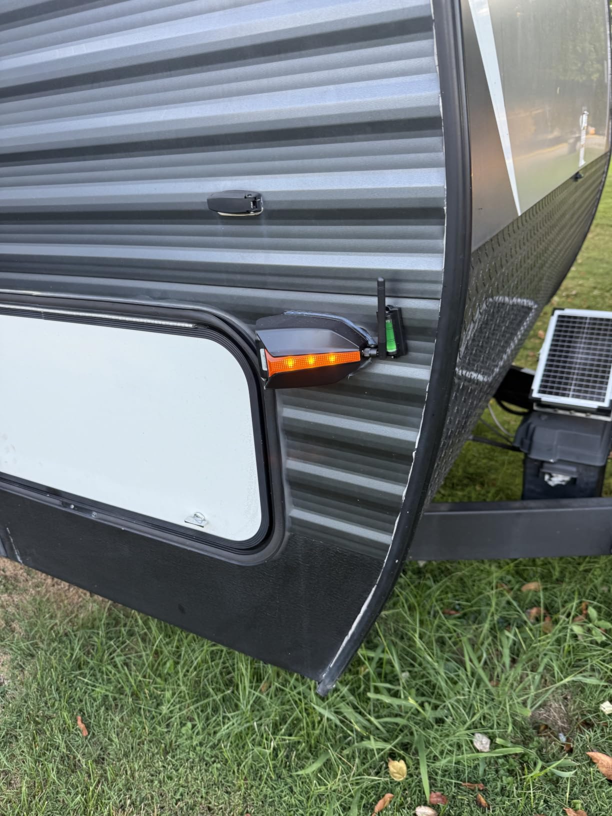 7.5W Solar Battery Maintainer & Trickle Charger, 12V Waterproof Panel with IP68 Smart Controller, Overcharge & Reverse Protection for Car, Automobile, Boat, RV, Motorcycle, Marine, Trailer customer photo 1