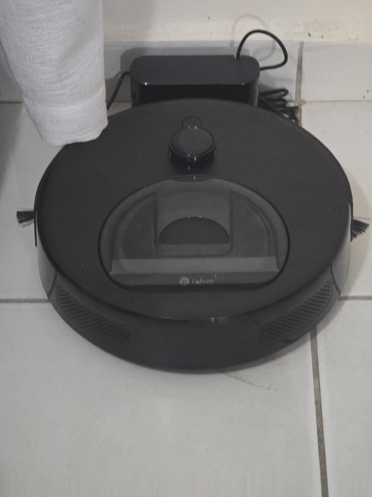 Lefant Robot Vacuum and Mop, 450ml Visible Dustbin, Upgraded 190° PSD Obstacle Avoidance, Customized Cleaning, Multi-Floor Mapping, 150 Mins Runtime, 2.4G/5G WiFi, Pet Hair & Carpets, M330 Pro customer photo 2
