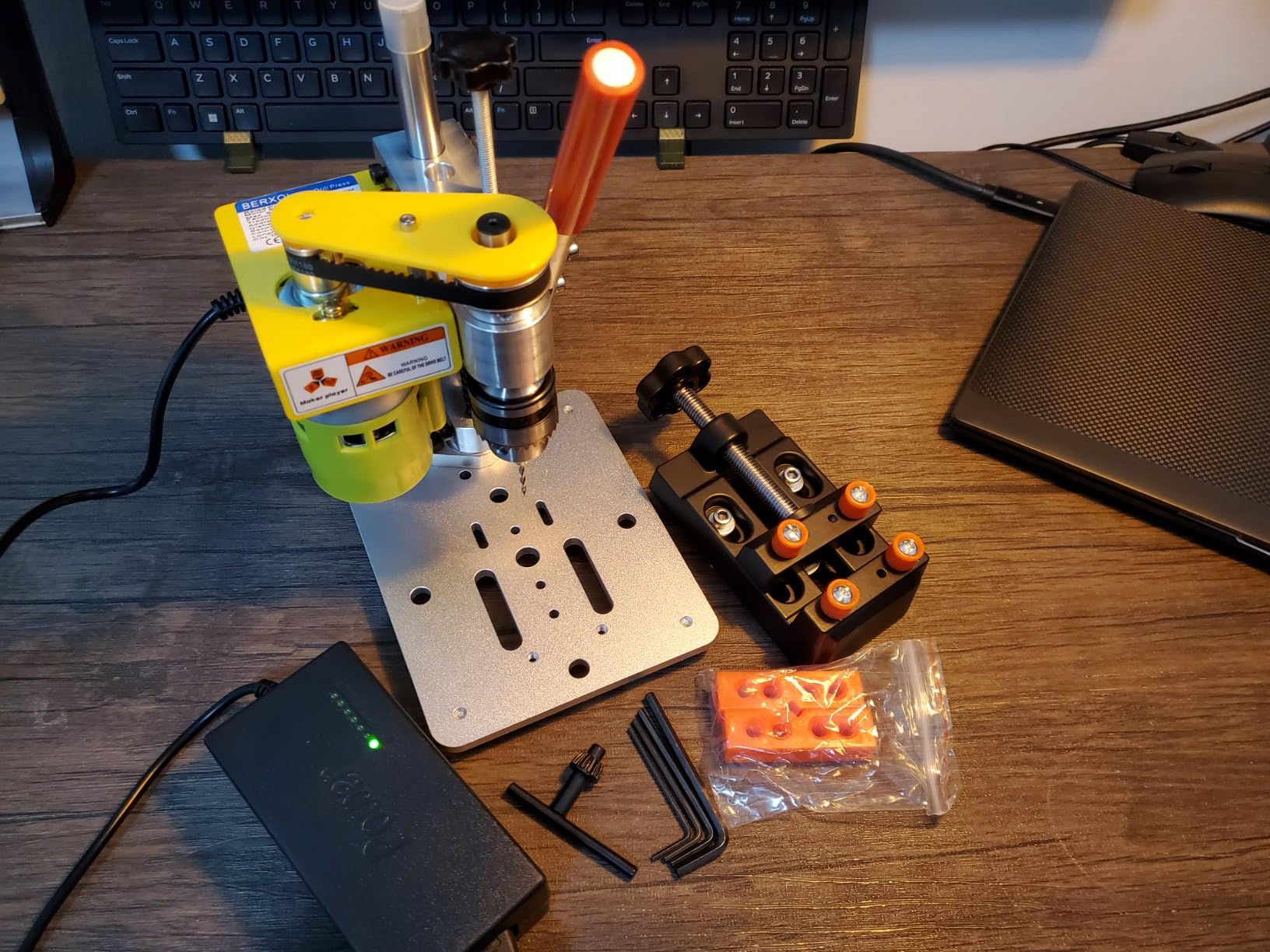 Mini Drill Press, Benchtop Portable Electric Drilling Machine, B10 Chuck customer photo 1