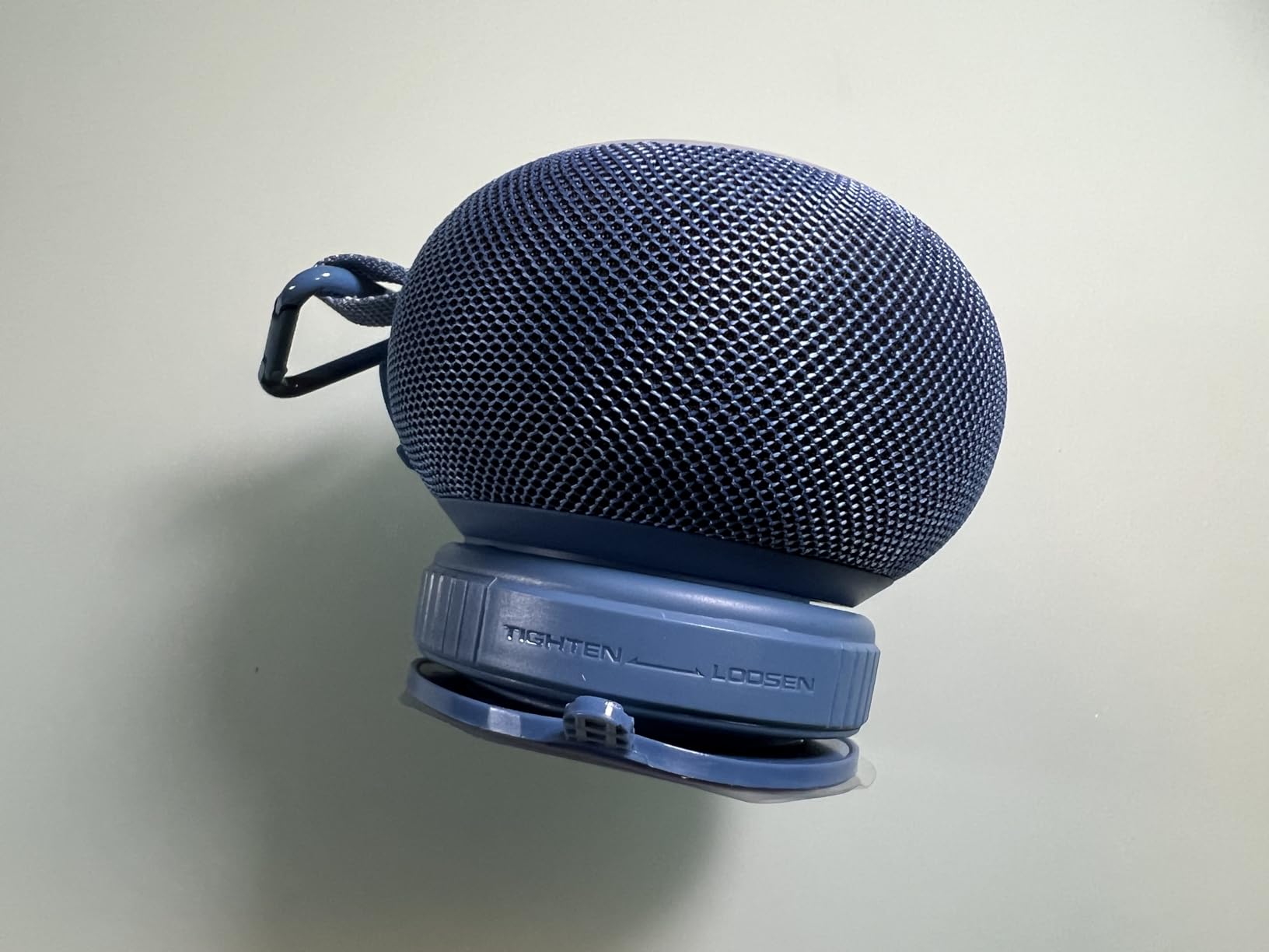 Bluetooth Shower Speaker IPX7 Waterproof: Removable Suction Cup, Black customer photo 1