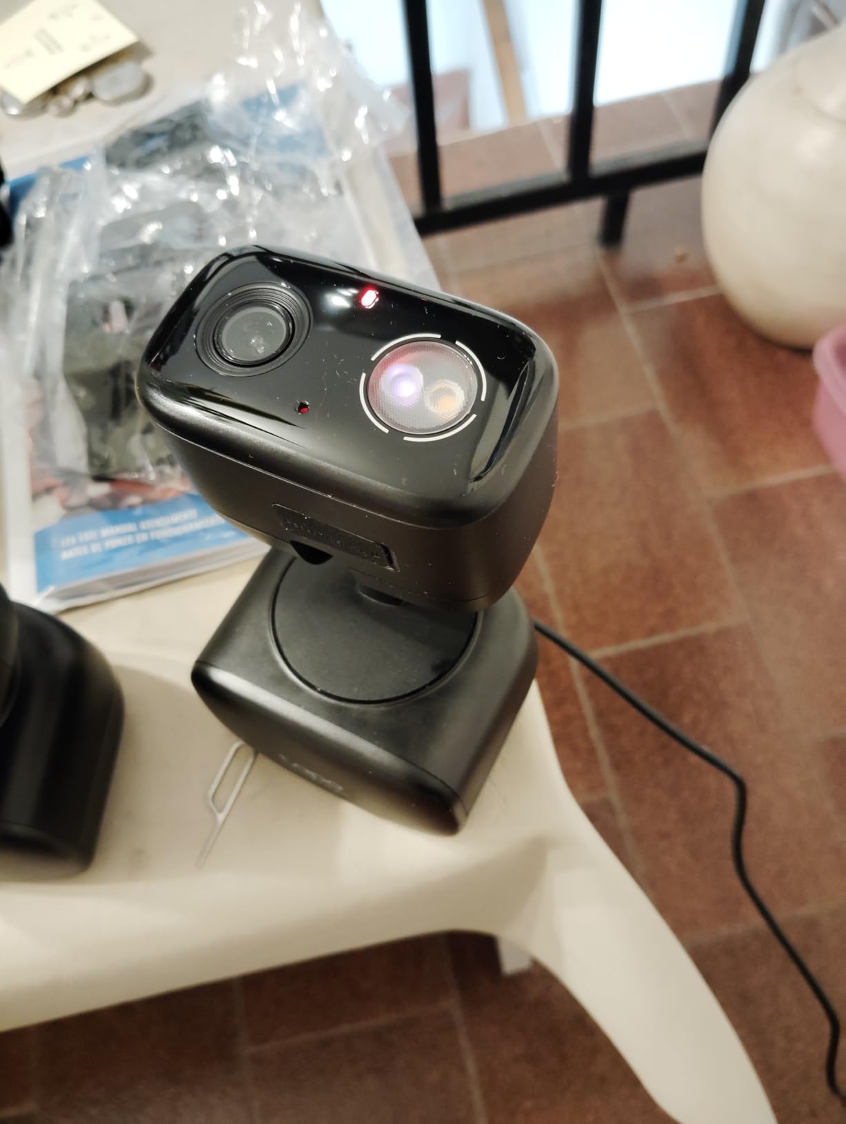 Tapo 2K Indoor/Outdoor Pan/Tilt Wired Security Camera, Baby Monitor, C216 customer photo 1