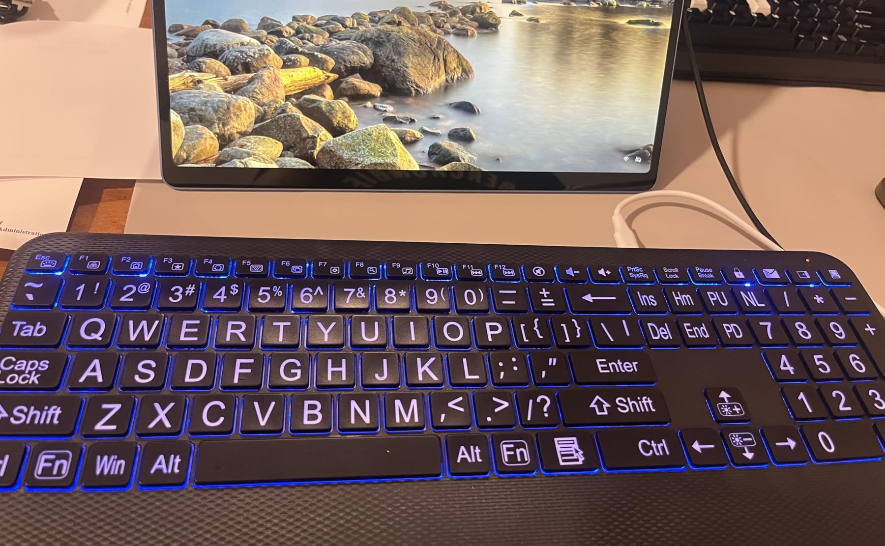 Hamile Large Print Wireless Backlit Keyboard for Windows, Black customer photo 1