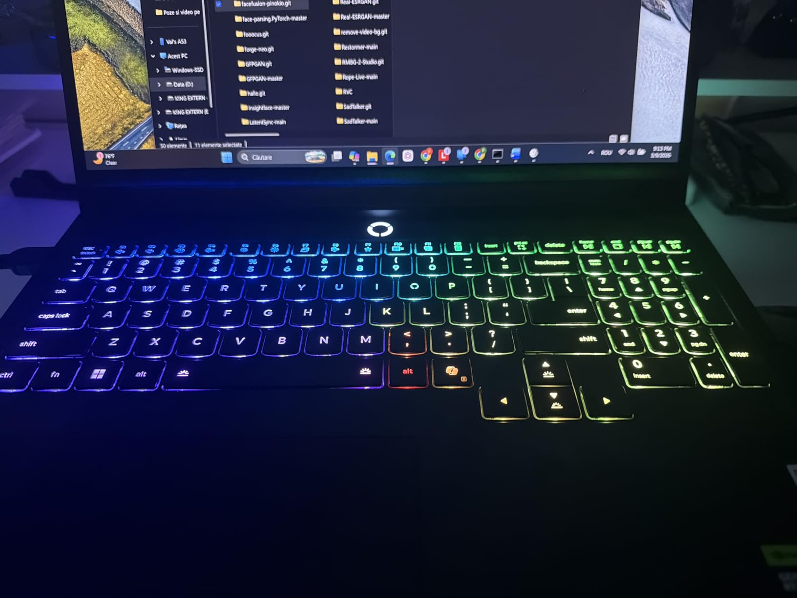 Lenovo Legion Pro 7i Gen 10 w/Ultra 9, RTX 5090, 64GB RAM, 2TB,16” OLED customer photo 1