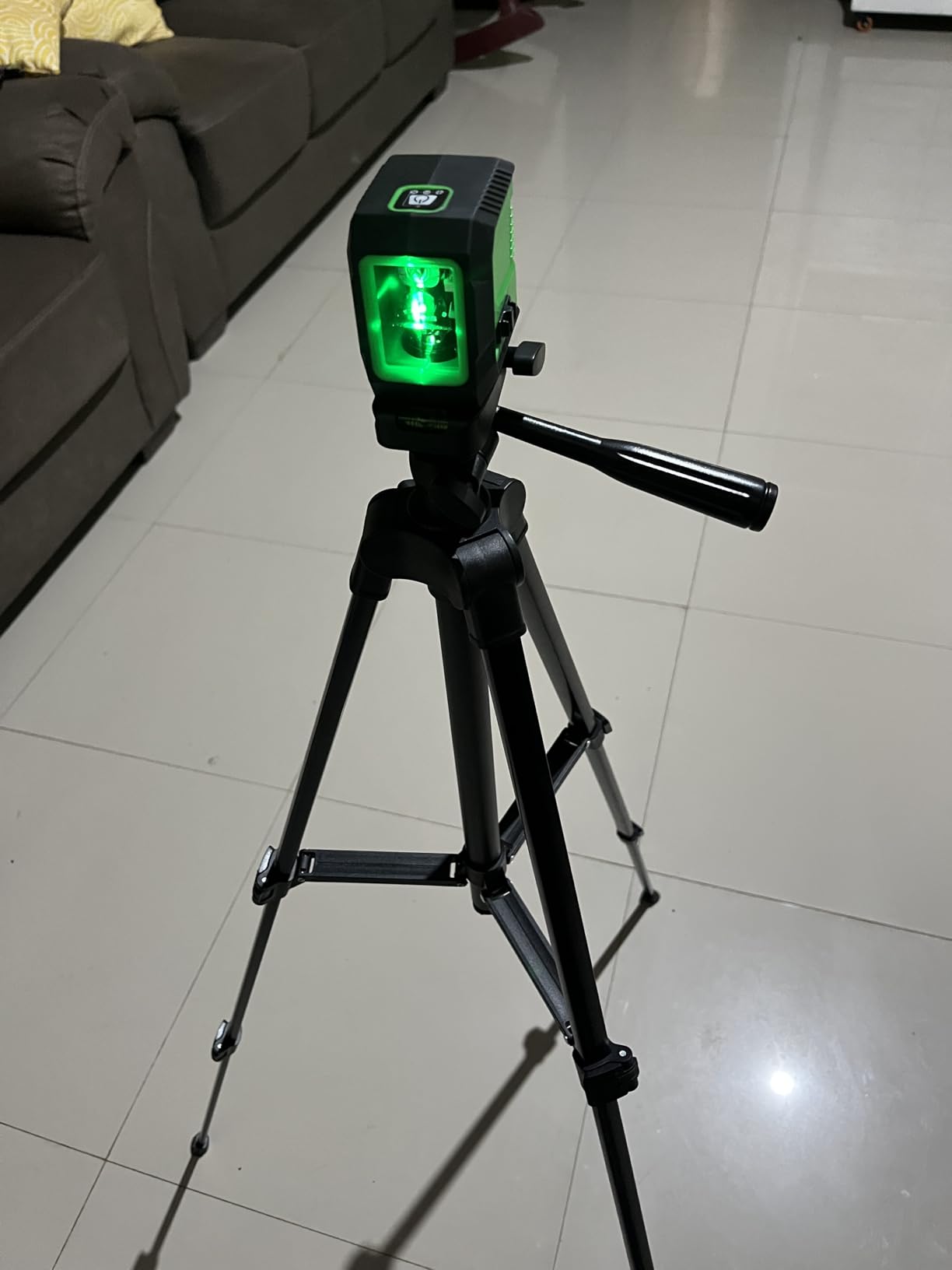 Laser Level with 50” Tripod, 360° Self Leveling Cross Line Laser Level, Green Beam Horizontal and Vertical Line leveler Tool for Hanging Pictures, Home Renovation with 4 AA Batteries & Carry Pouch customer photo 1