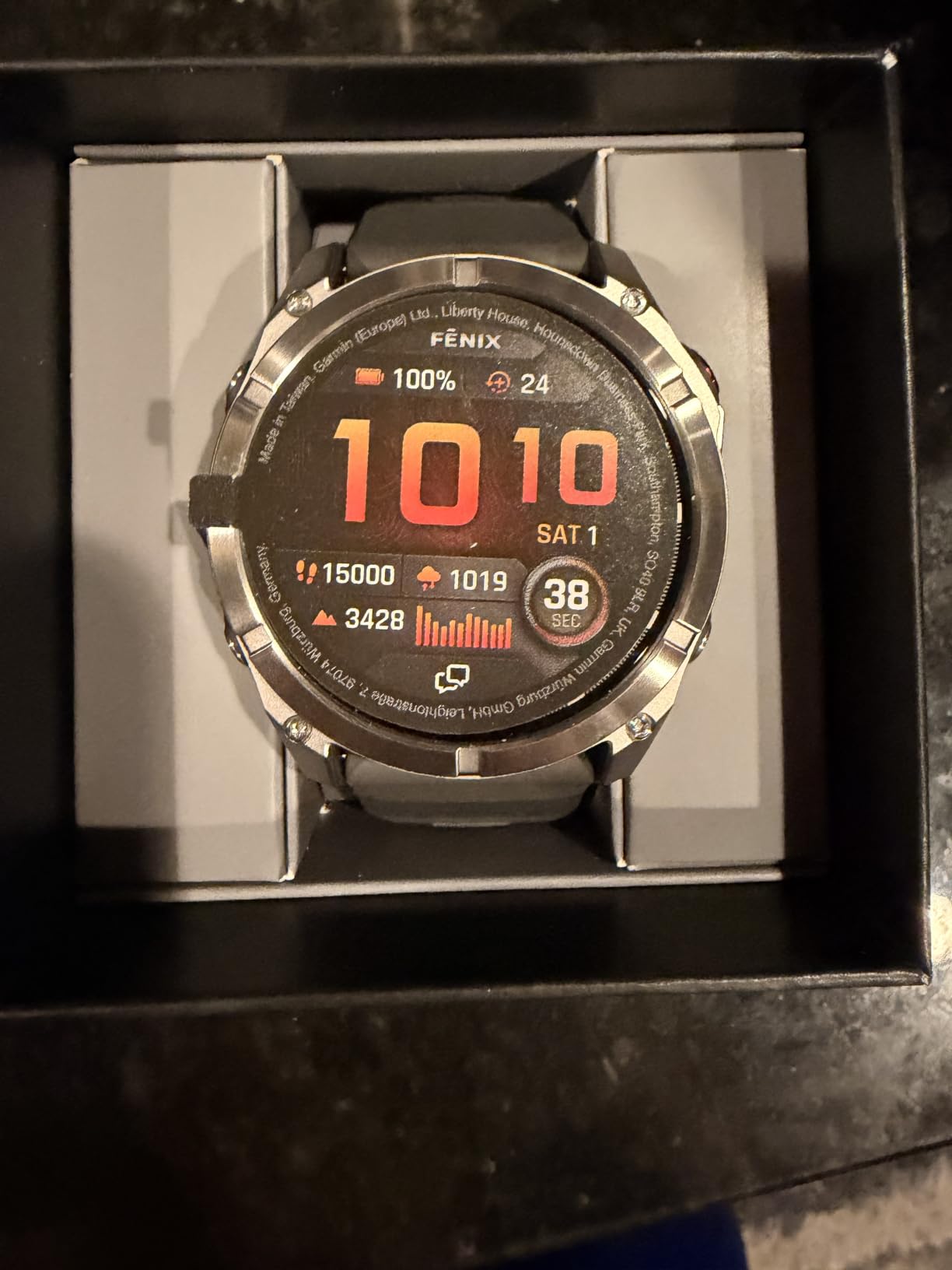 Garmin fēnix® 8 Pro, 51mm, Sapphire, DLC Titanium, Black/Pebble Gray customer photo 1