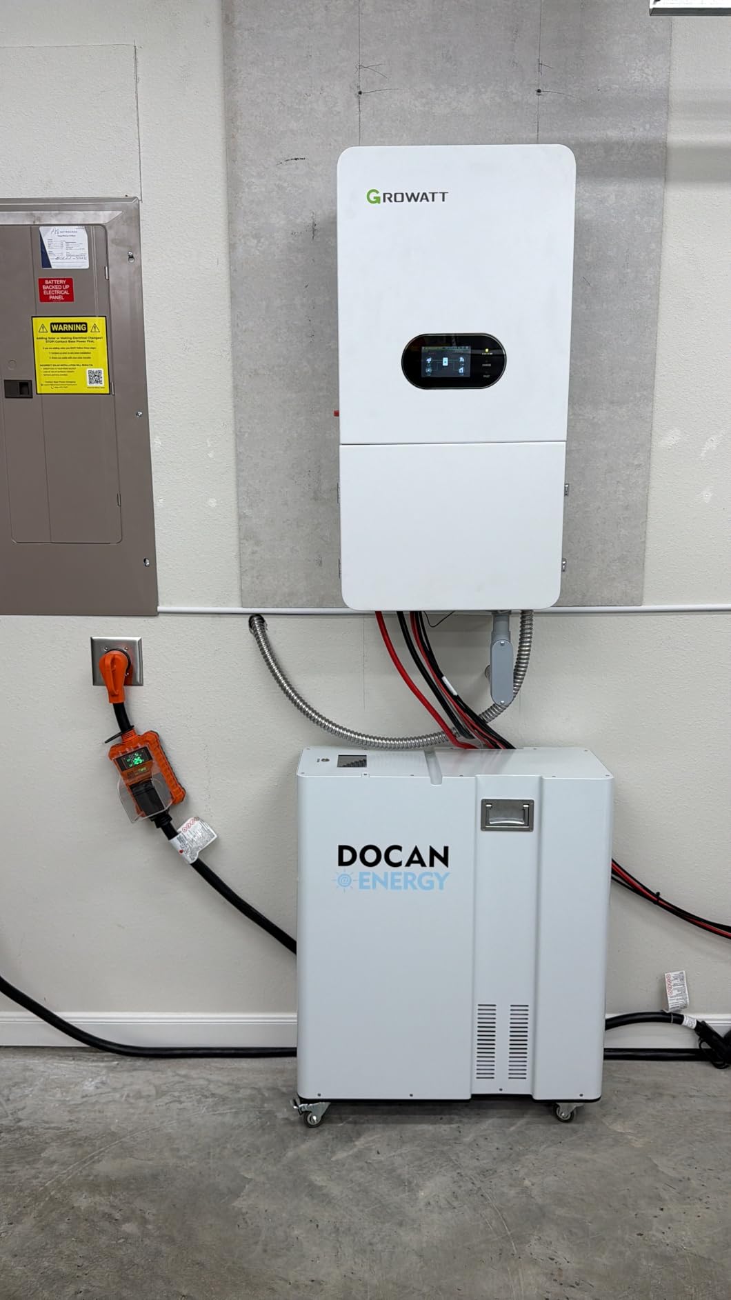 GROWATT 10000W Hybrid Solar Inverter 48V Split‑Phase 120V/240V customer photo 1