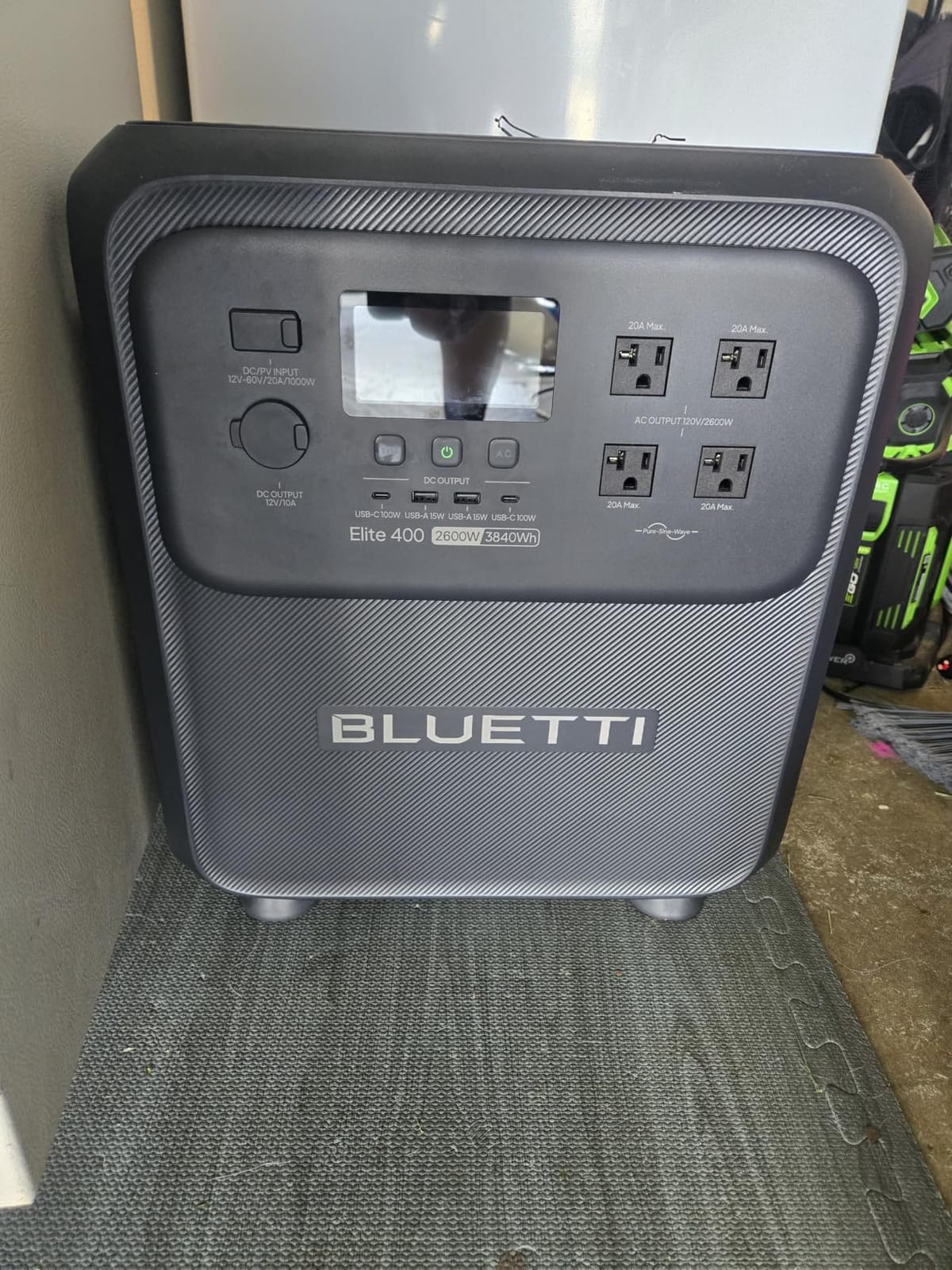 BLUETTI Elite 400 Portable Power Station 3840Wh LiFePO4 Battery 2600W customer photo 2