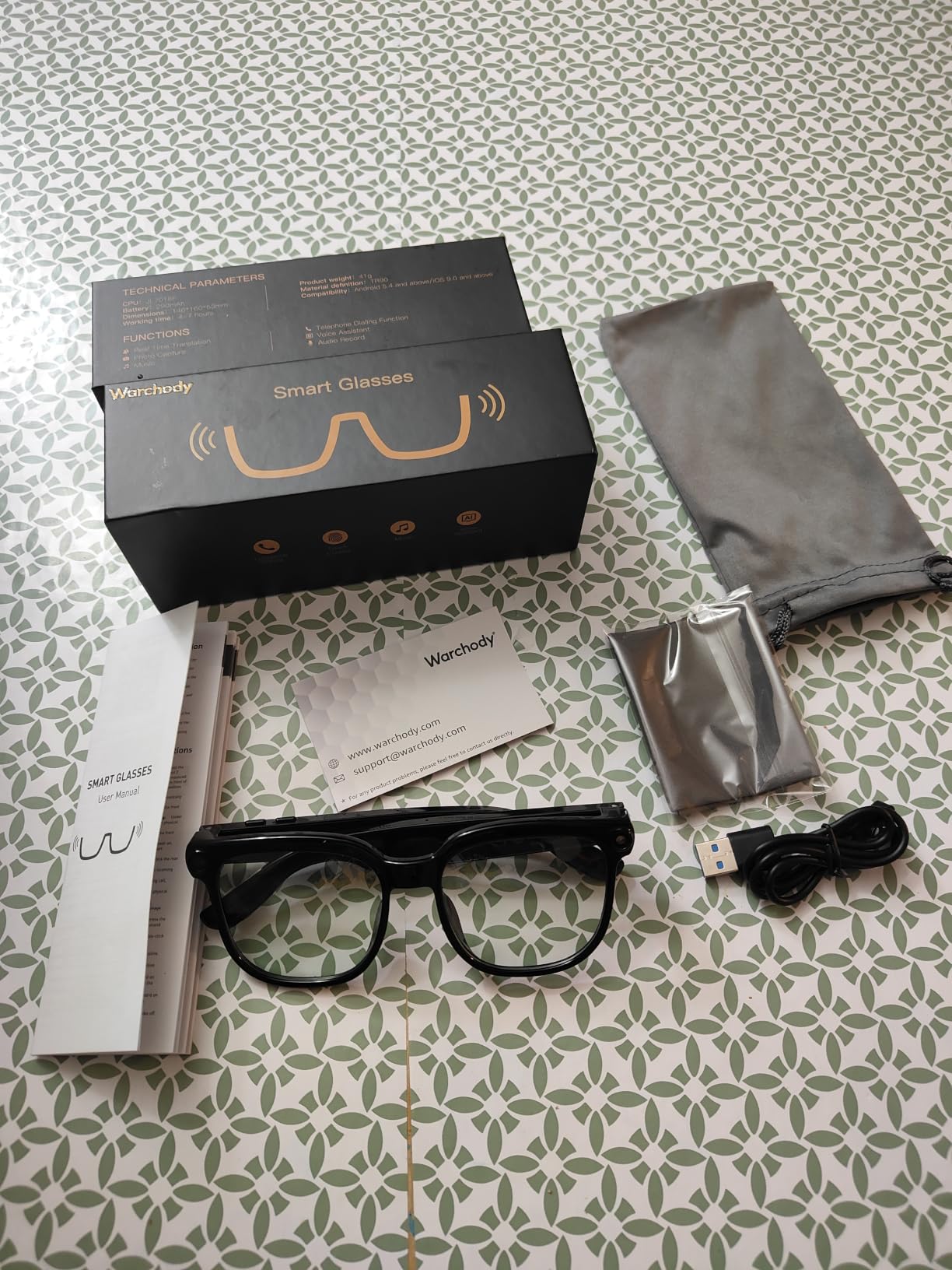 AI Smart Glasses with Camera, 8 MP Camera Glasses, AI Glasses with Voice Assistant, Ear Opening Audio, Real-Time Translation, Sunglasses for Recording Life and Work Videos (Photochromic) customer photo 2