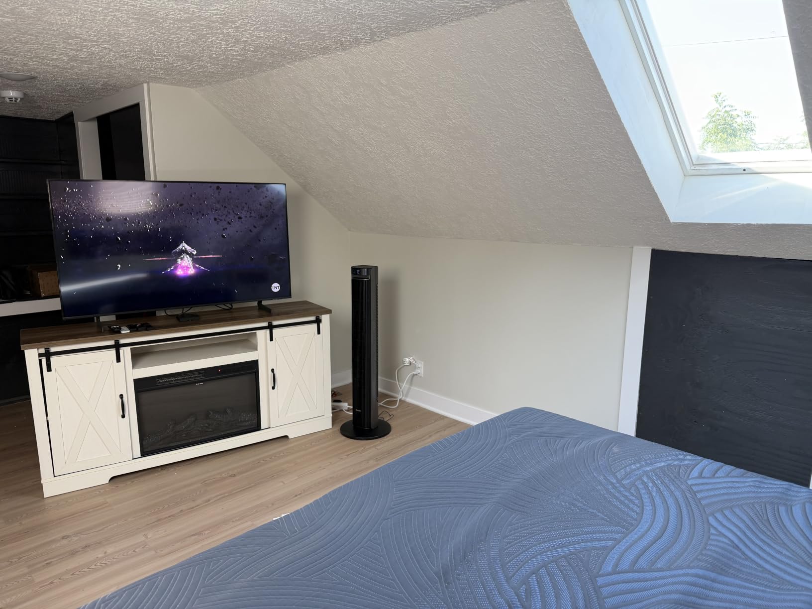 Samsung 65-Inch Class QN70H Series, Neo QLED Mini LED, 4K, Smart TV, 2026 customer photo 2