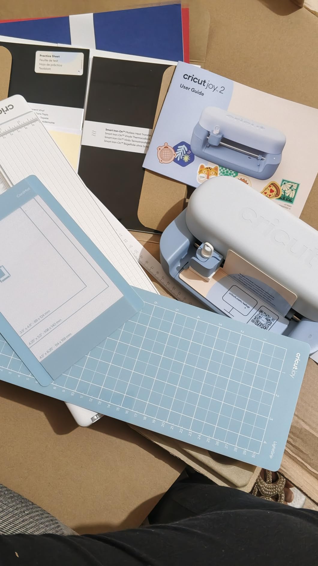 Cricut Joy 2 Essential Bundle + Rainbow Sampler customer photo 2