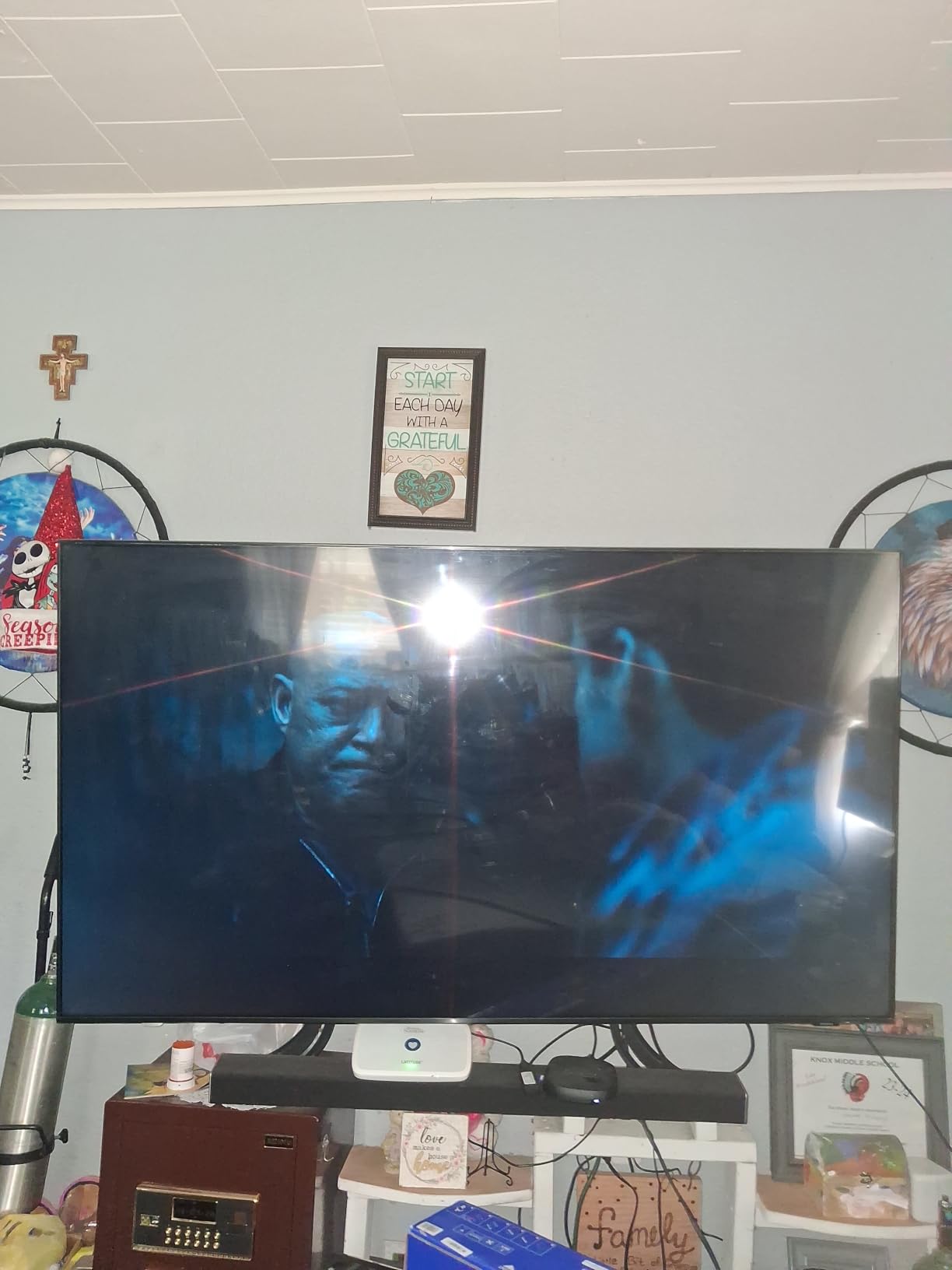 Samsung 85-Inch Class U8000H Series Crystal UHD, 4K, Smart TV, 2026 Model customer photo 1