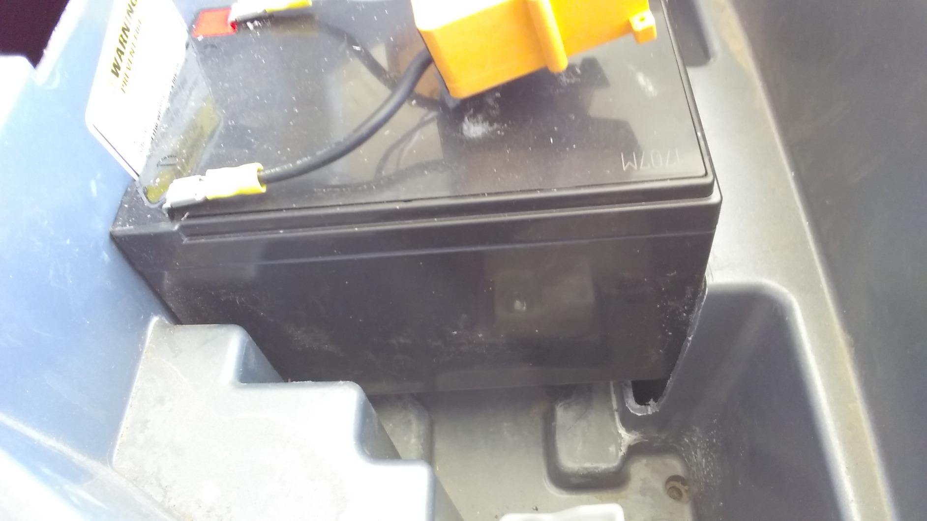 ExpertPower EXP12120 12V 12Ah AGM Battery - Sealed Lead Acid 12V Battery Pack, Rechargeable SLA with F2 Terminals, UPS Replacement, Wheelchair, Mobility Device, 12 Volt 12 Ah / 20HR customer photo 2