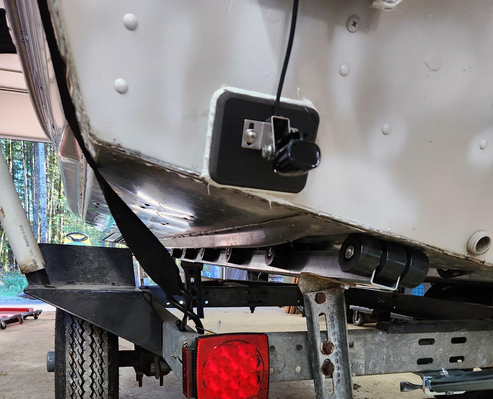 Stern Pad - Standard Size - Black - Screwless Transducer/Acc. Mounting Kit (not for Large 3D Scan Transducers) customer photo 1