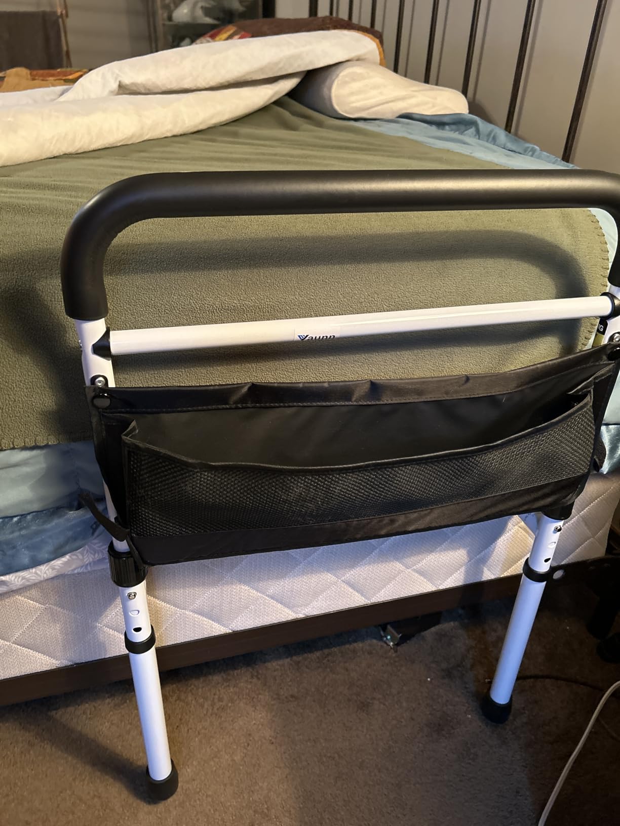 Vaunn Medical Bed Rail for Elderly Adults Safety, ASTM F3186-17 Certified, Adjustable Bed Assist Handle and Grab Bar for Seniors, 300 lb, Tool-Free Assembly customer photo 2