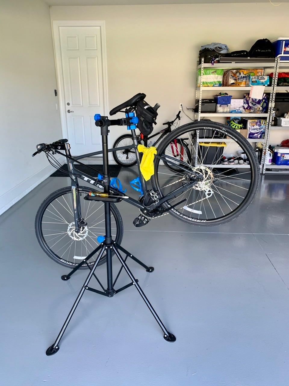 ZENY Adjustable Bike Repair Stand, Bicycle Maintenance Stand customer photo 2