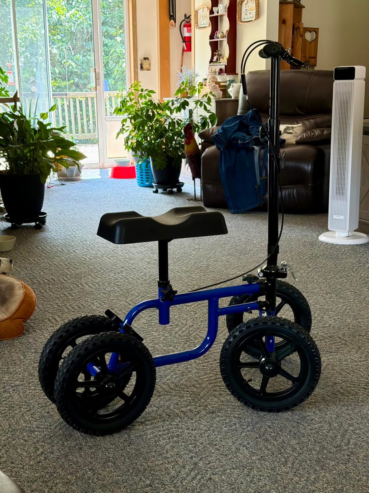 Vive Mobility All Terrain Knee Scooter Walker for Foot Injuries - Adult customer photo 2