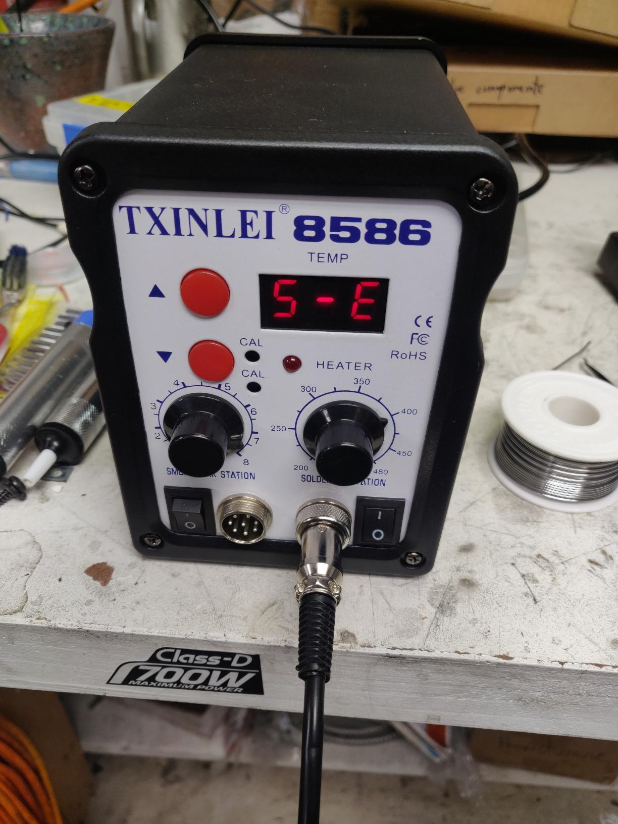 8586 110V Solder Station, 2 in 1 Digital Display SMD Hot Air Rework Station and Soldering Iron, 12pcs Different Soldering Tips, Tweezers,Desoldering Pump,700W 480℃ customer photo 2