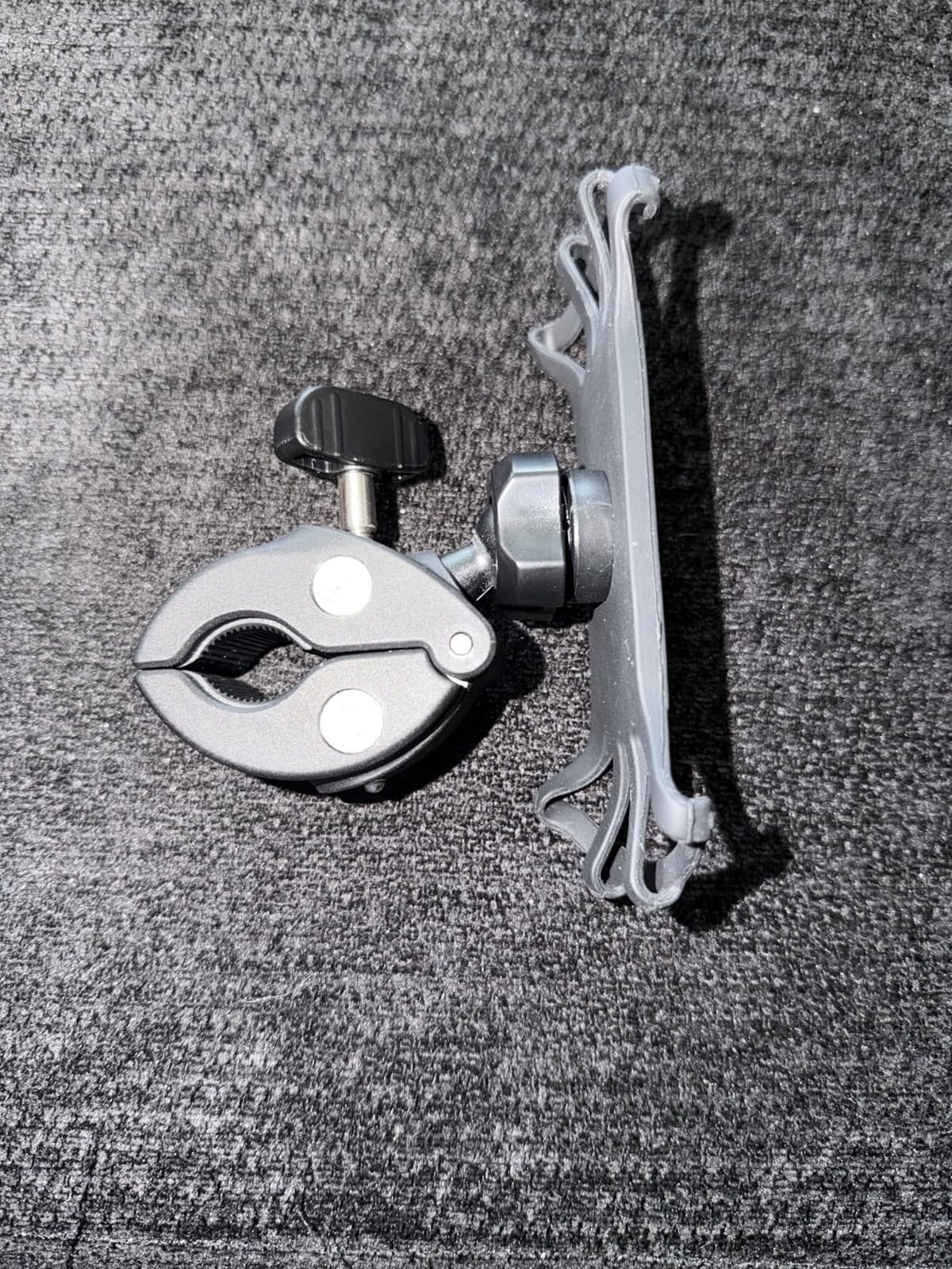 Upgraded 2026 Bicycle & Motorcycle Phone Mount - The Most Secure & Reliable Bike Phone Holder for iPhone, Samsung or Any Smartphone. Stress-Resistant & Highly Adjustable. x10 to Safeness & Comfort customer photo 1