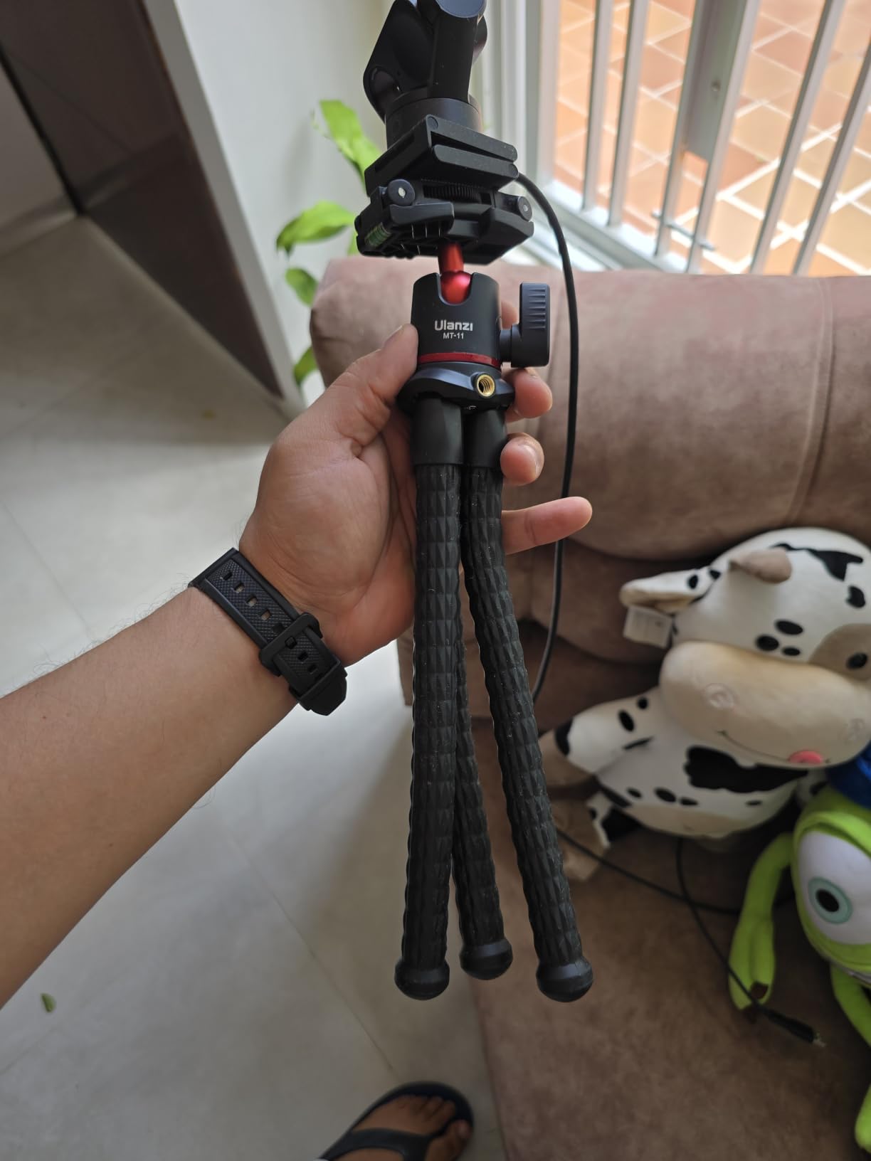 ULANZI Camera Tripod, Mini Flexible Phone Stand w Hidden Phone Holder customer photo 1