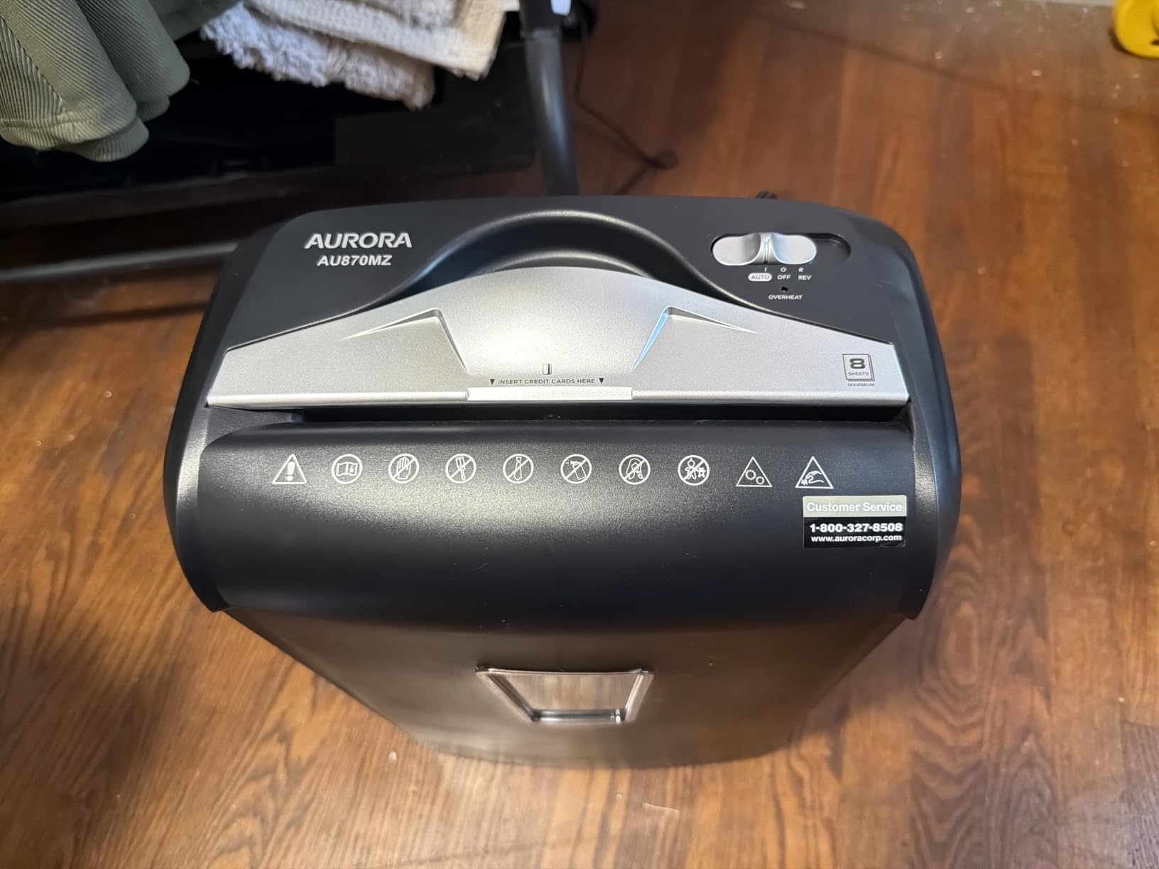 Aurora AU608MB High-Security 6-Sheet Micro-Cut Paper Credit Card Shredder with 3.5-Gallon Wastebasket, 4-Minute Continuous Running Time, Security Level P-4 customer photo 1