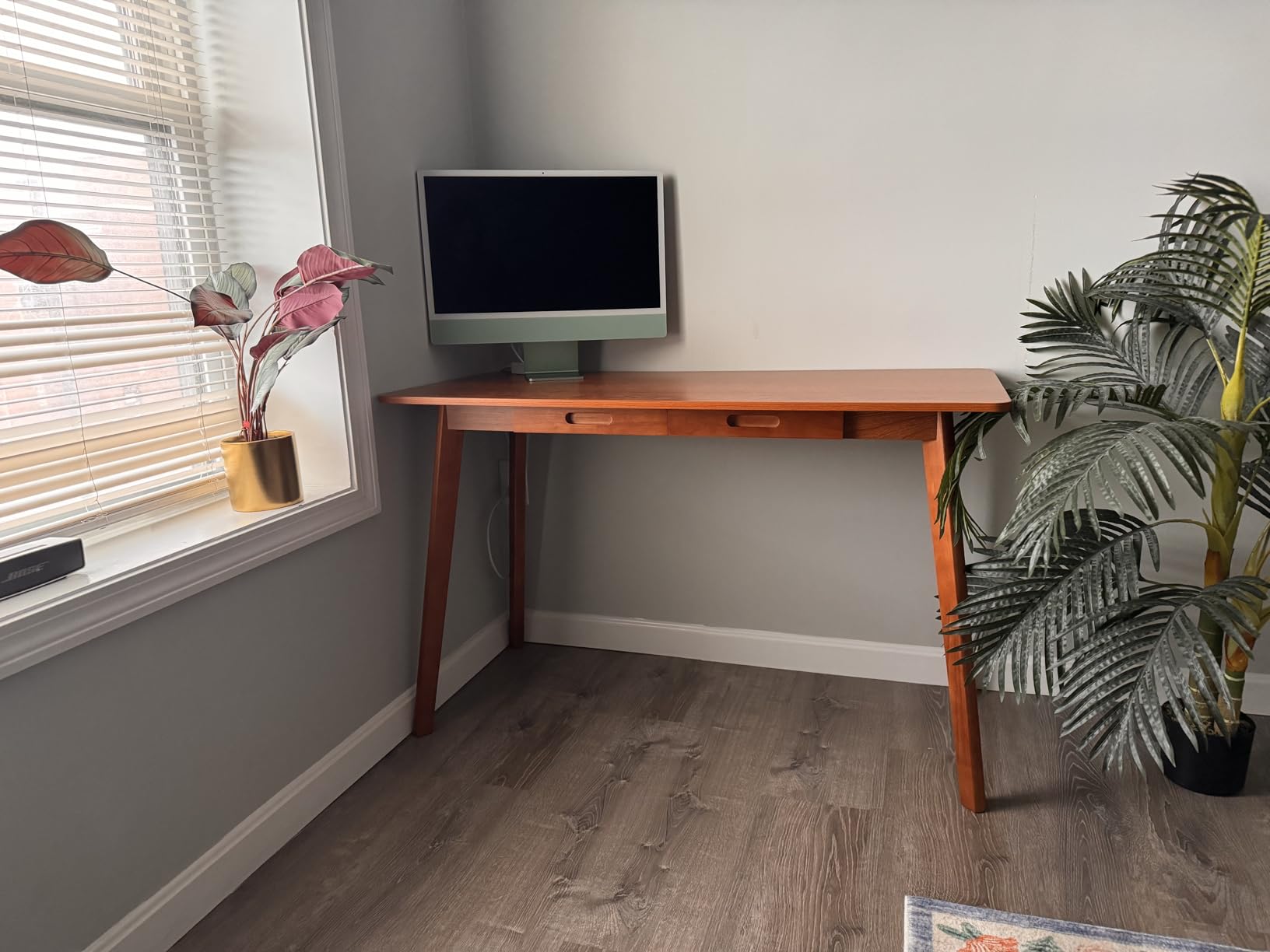 IOTXY Solid Wood Writing Desk - Home Office Laptop Computer Table, Walnut customer photo 2