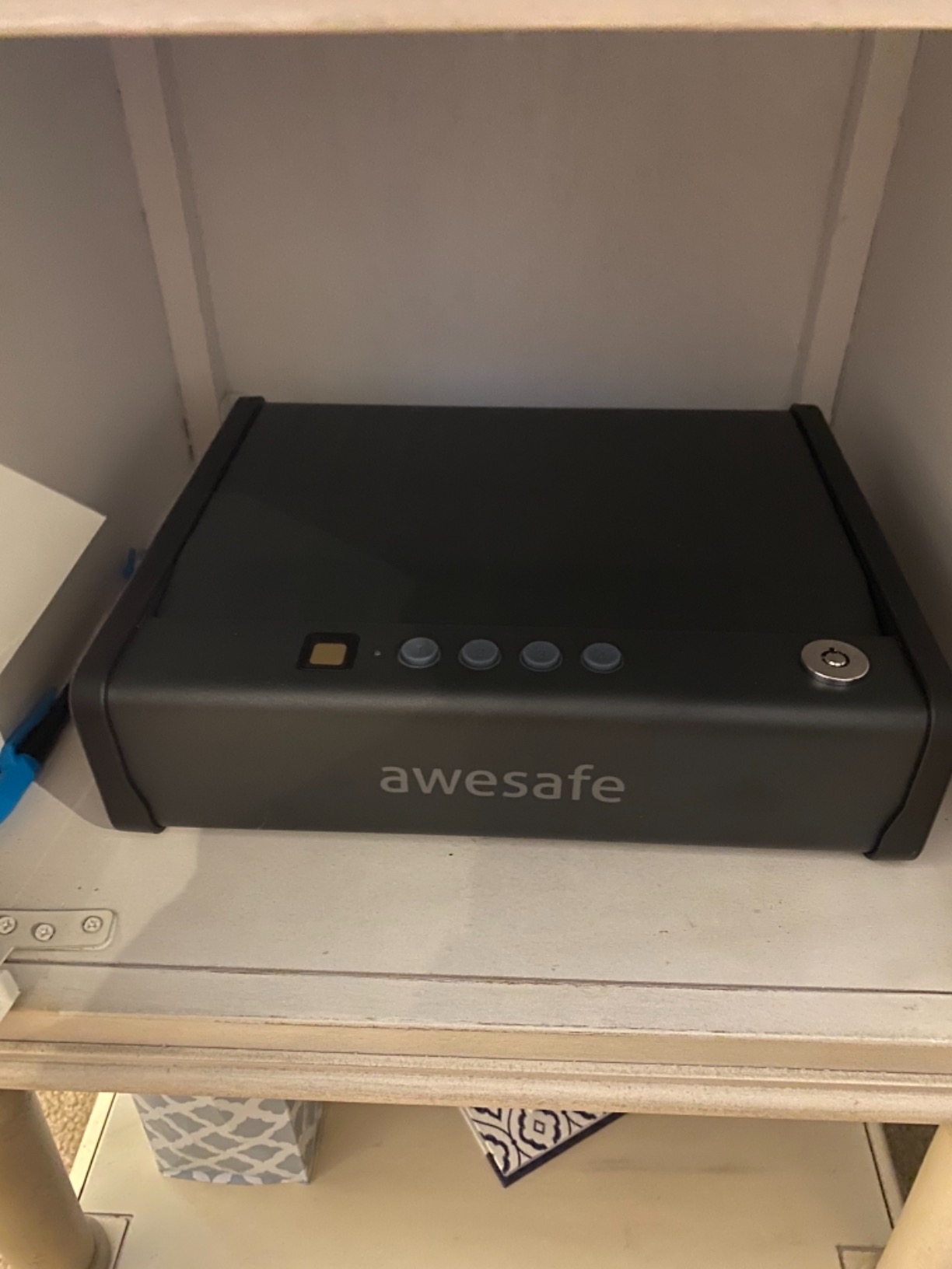 awesafe Biometric Gun Safe for Pistol, 3 Ways Quick Access with Fingerprint Digital PIN Key, Portable Handgun Safe for Nightstand Bedside Cloakroom Living Room (XL Biometric Gun Safe with Fingerprint) customer photo 1