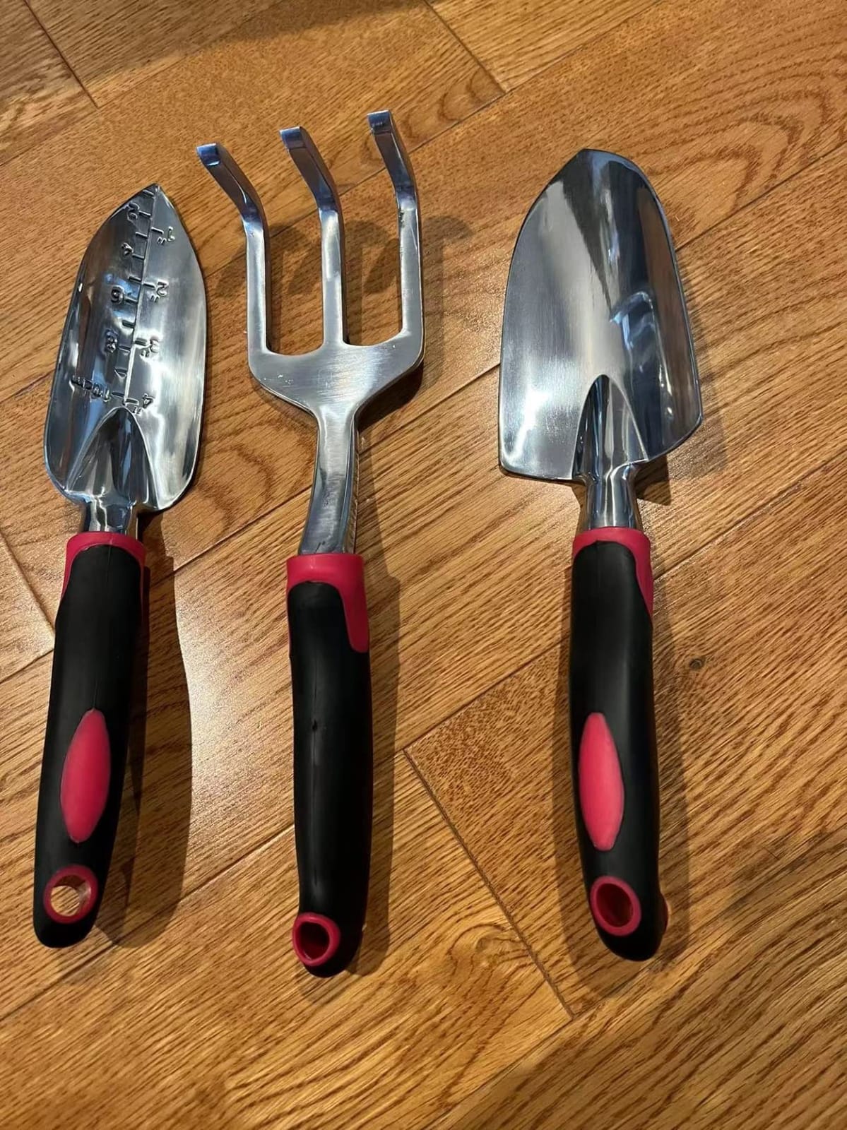 Garden Tool Set, 3 Pieces Aluminum Heavy Gardening Kit Including Hand Shovel, Transplant Shovel and Hand Rake with Soft Rubber Non-Slip Handle, Peoplewholovegardeningenjoy apleasant Experience customer photo 1