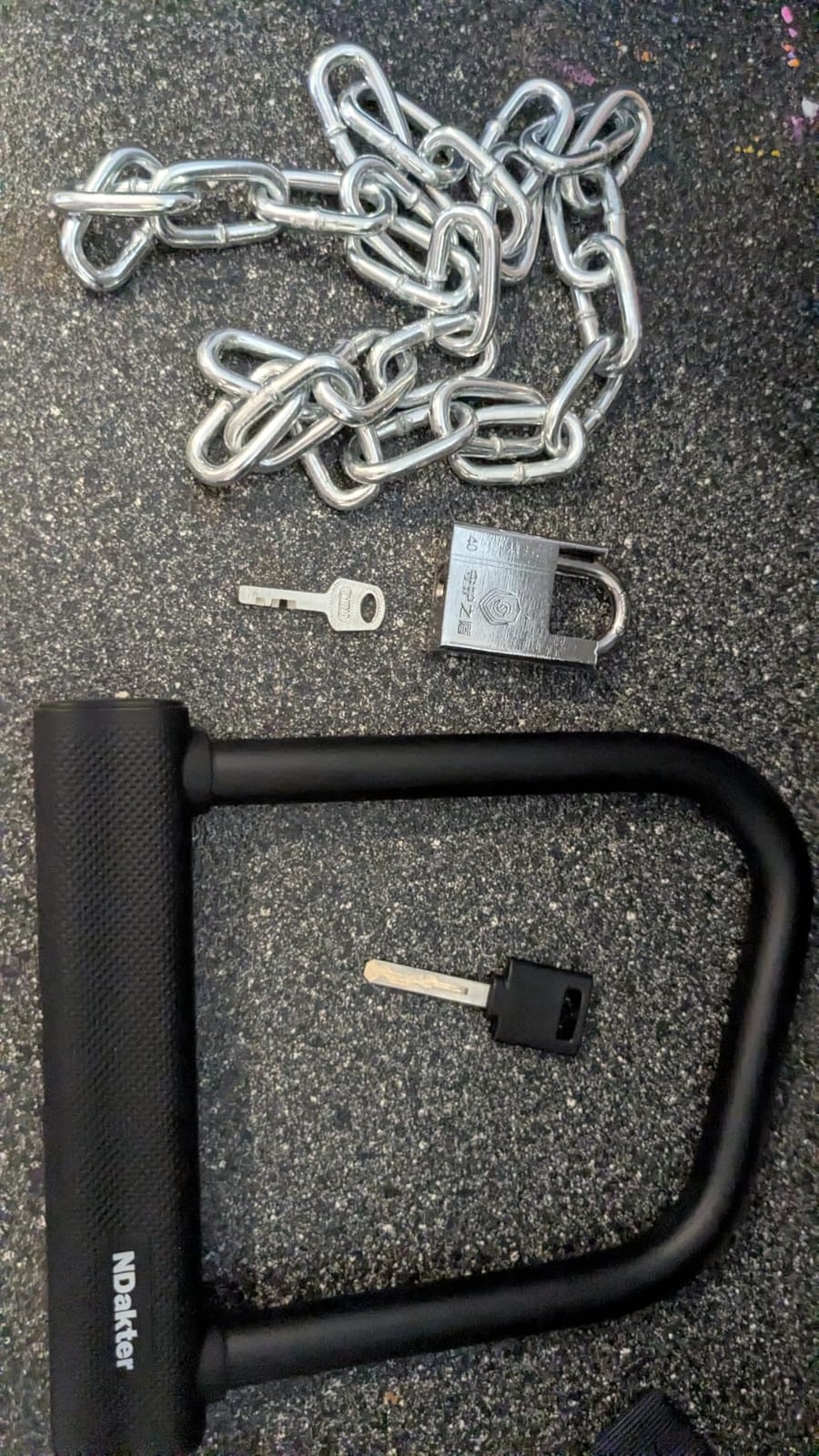 NDakter Bike Locks Heavy Duty Anti Theft, Bicycle U Lock for Ebike, 18mm Shackle, 6FT Steel Security Cable with 3 Keys for Electric Escooter, Motorcycle, Moped, Dirt-Bike, Tri-Bike Wheel Lock Sturdy customer photo 2