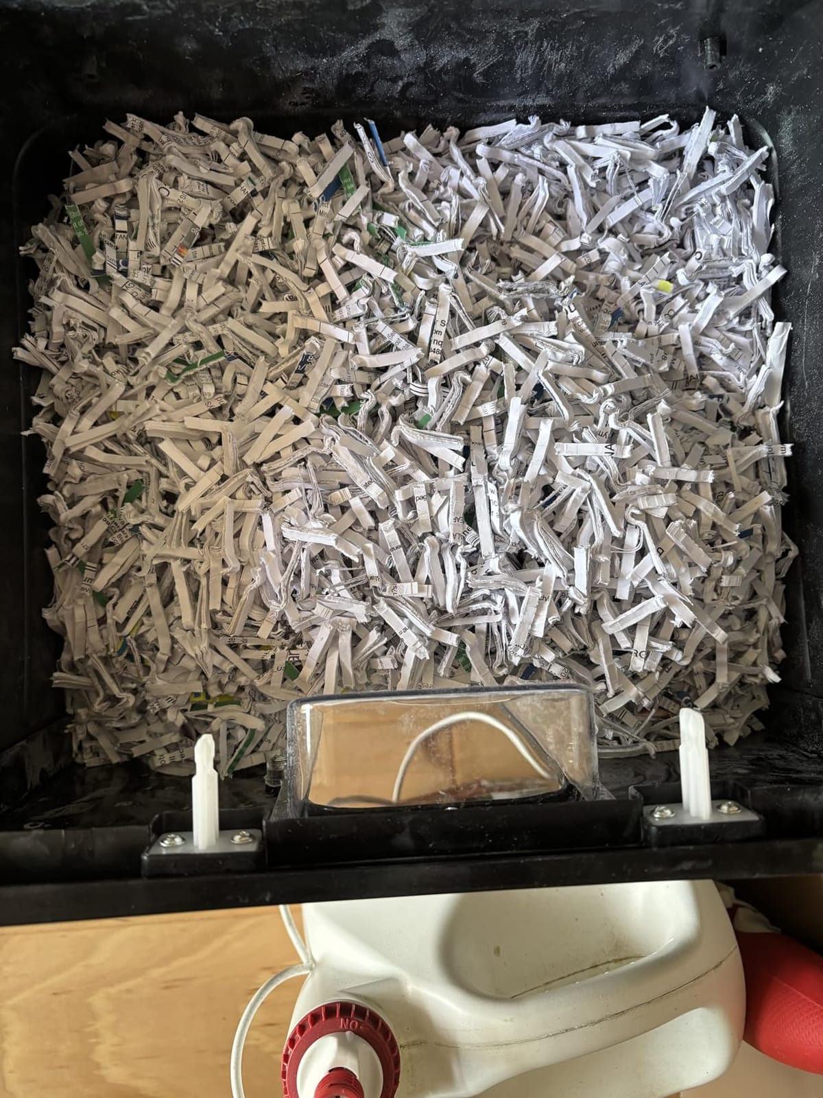 VidaTeco 18-Sheet Micro Cut Paper Shredder for Home Office Heavy Duty customer photo 1