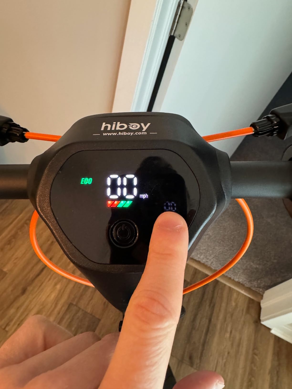 Hiboy MAX Pro Electric Scooter, 46.6 Miles & 22 MPH Commuting E-Scooter customer photo 1