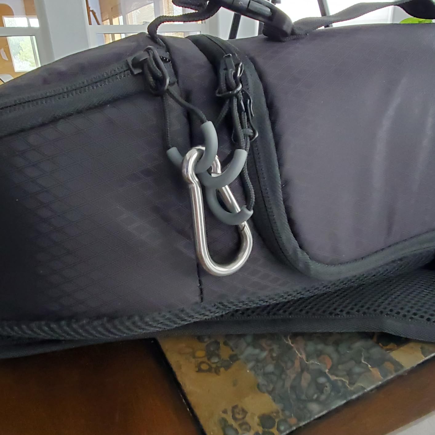 K&F CONCEPT Camera Sling Bag, Compact Crossbody Backpack, 10L customer photo 2