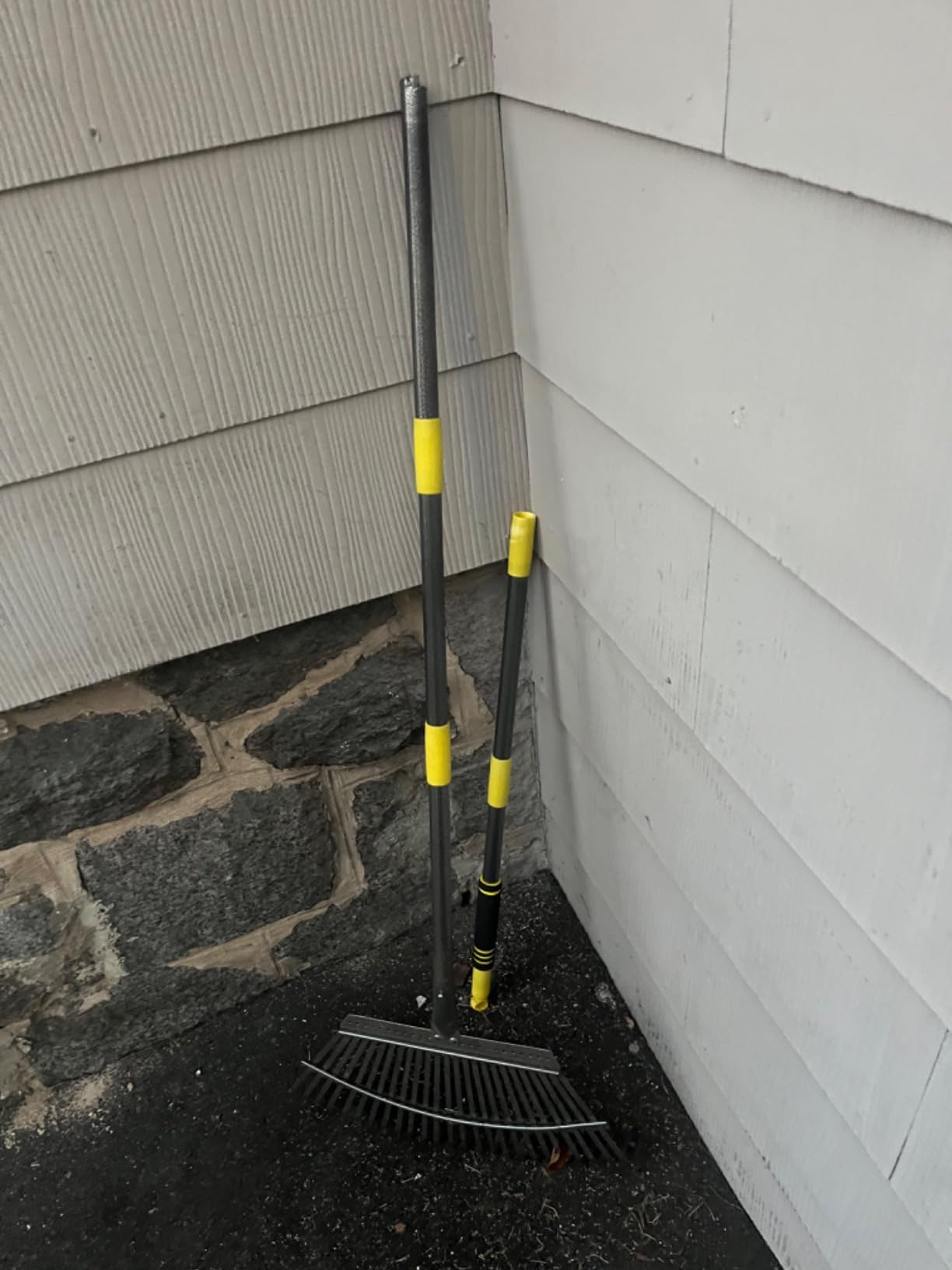Garden Leaf Rakes, 6FT Rakes for Lawns Heavy Duty 25 Metal Tines 18.5 inch Wide, Adjustable Steel Handle, Rakes for Leaves, Gathering Shrub, Grass, Flower Beds customer photo 2