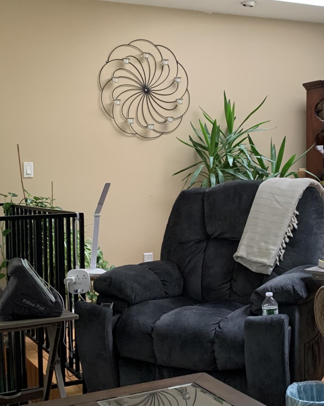 CANMOV Power Lift Recliner Chair with Massage and Heat for Elderly, Overstuffed Wide Recliners, Heavy Duty and Safety Motion Reclining Mechanism with USB Ports, 2 Concealed Cup Holders, Chocolate customer photo 1