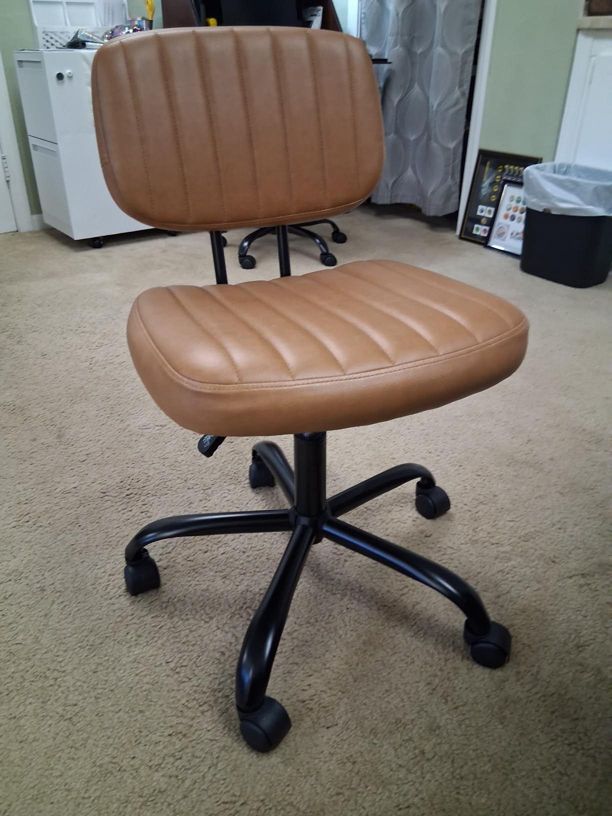 DUMOS Small Desk Chair, Home Office Chair, Lumbar Support customer photo 2