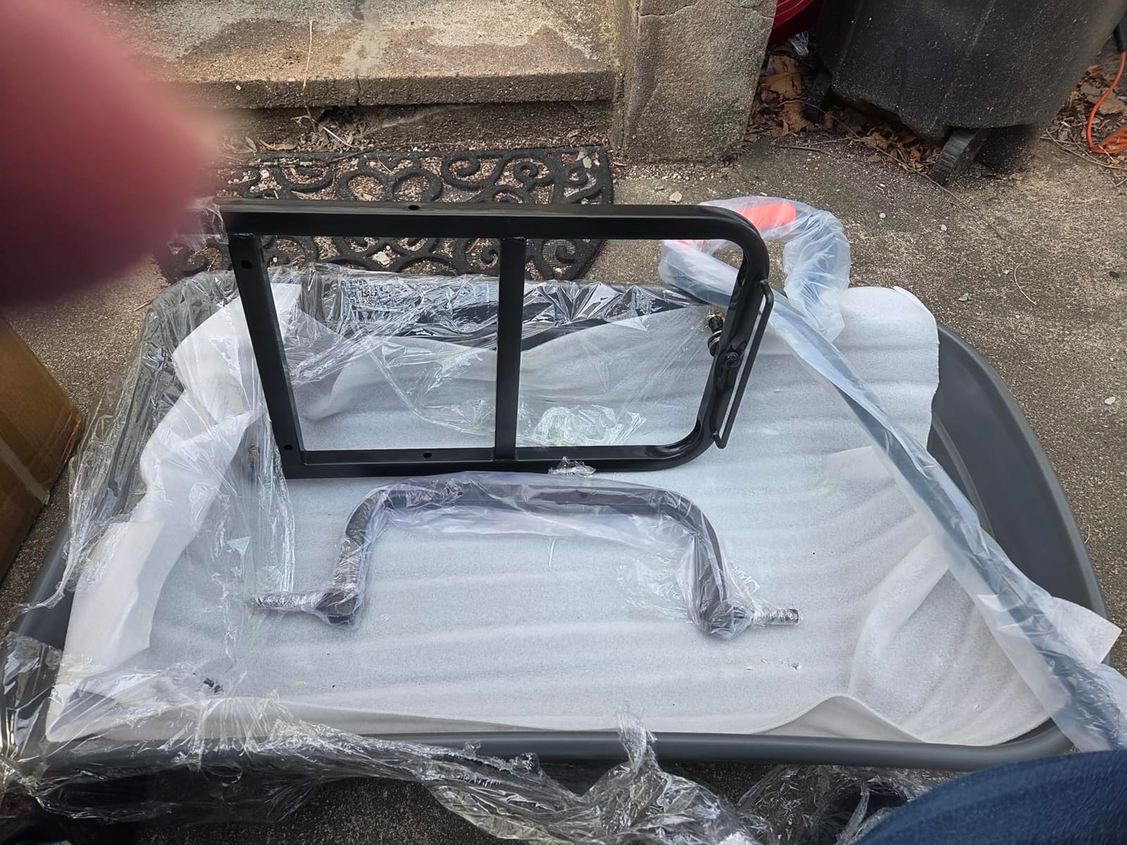 VEVOR Heavy Duty 1200lbs 7 Cu.Ft Wheelbarrow Garden Dump Cart Wagon customer photo 2