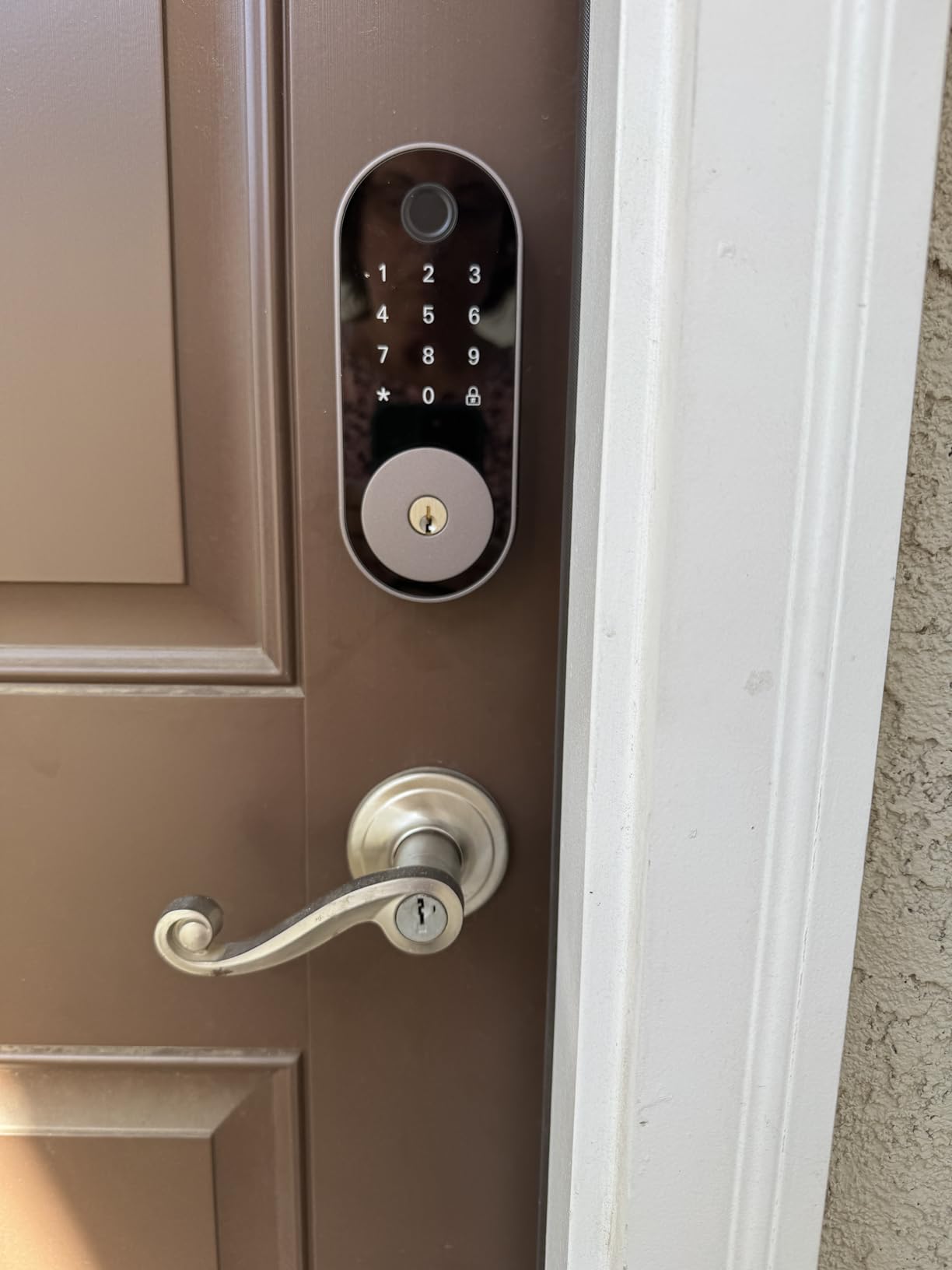 Fingerprint Smart Deadbolt with Keypad – Keyless Entry Lock for Home, Apartment, Office, Airbnb, Rental, Kids & Seniors, App & Code Access, Auto-Lock, Easy DIY Install, Compatible with Alexa & Google customer photo 1