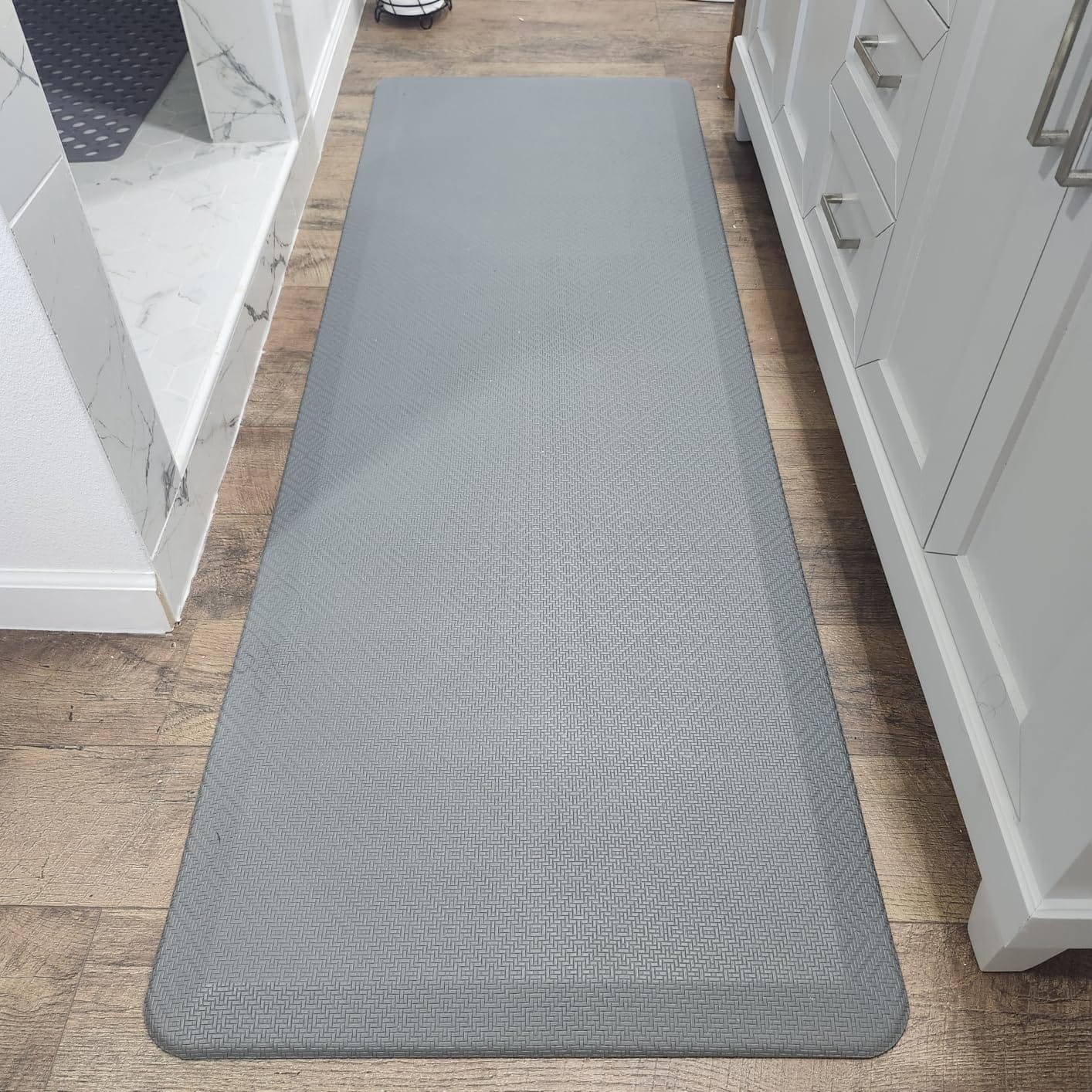 Ophanie Anti Fatigue Cushioned Mat, 3/4 inch, 20x48 Anti Fatigue Cushioned Mat,Kitchen Rugs,Waterproof,Comfort Ergonomic Standing Mat for Office,Home,Sink with 99+ Pairs of Anti-Slip Bottom Ridges customer photo 2