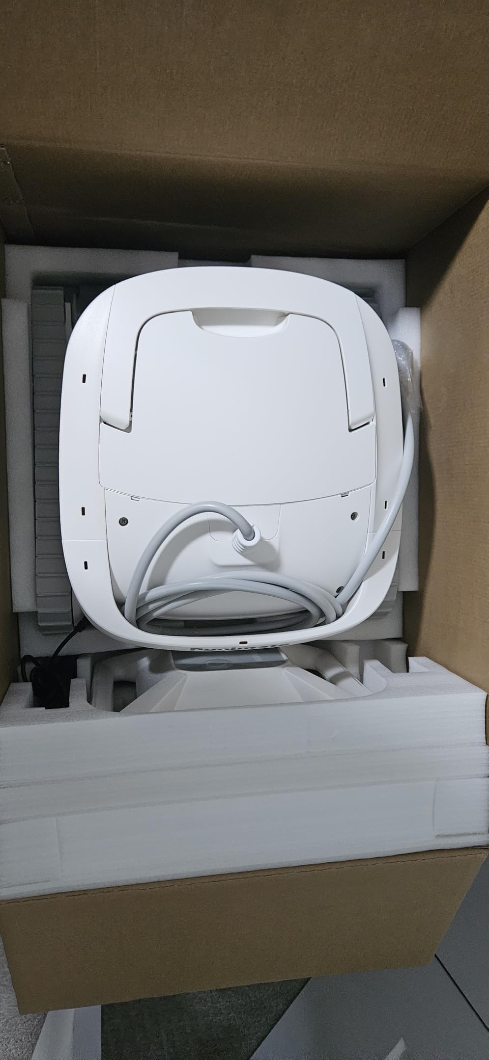 Chasing Hydro 4 Cordless Pool Vacuum for Inground Pools | 210-Min Battery Pool Robot for Floor, Wall & Waterline Cleaning | Smart App Control | 5070 GPH Suction Perfect for Pool Opening Season customer photo 2