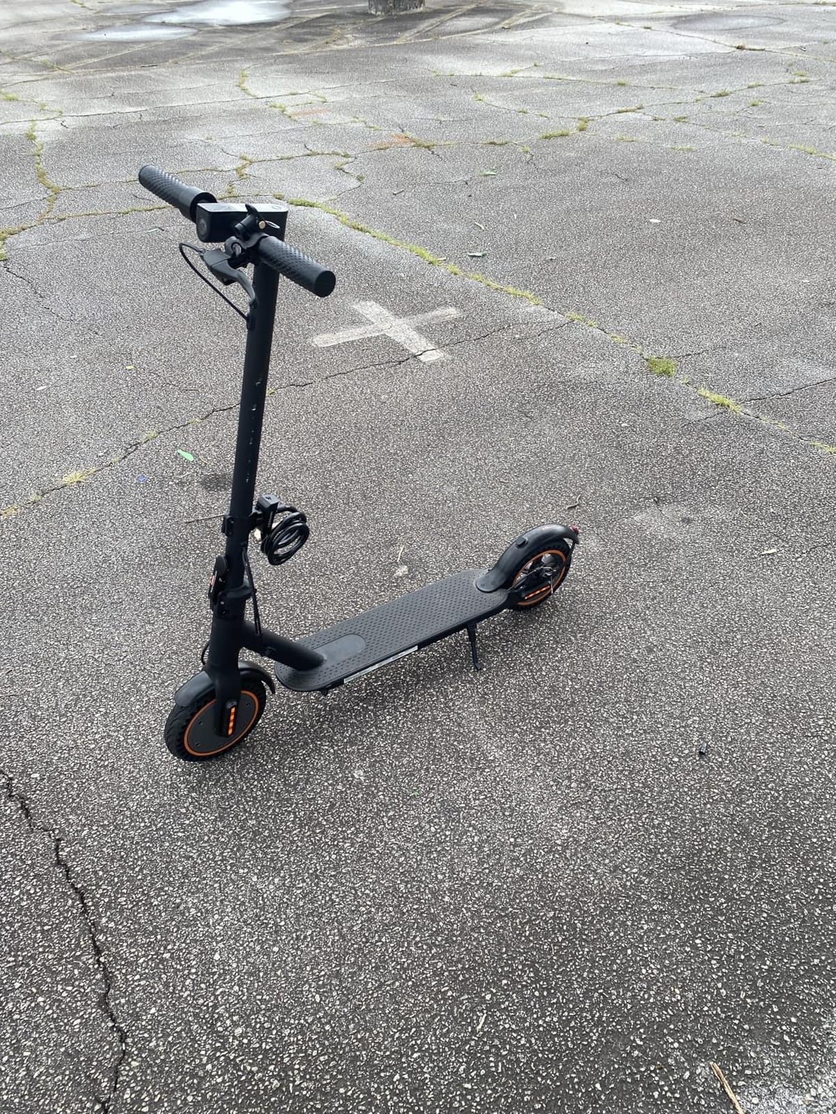 Electric Scooter, 500W Motor, Up to 17-20MPH &19-21 Miles, Commuter Escooter, Foldable E-Scooter for Adults with APP and Dual Braking System Escooter(Orange/Grizzly/Black) customer photo 1