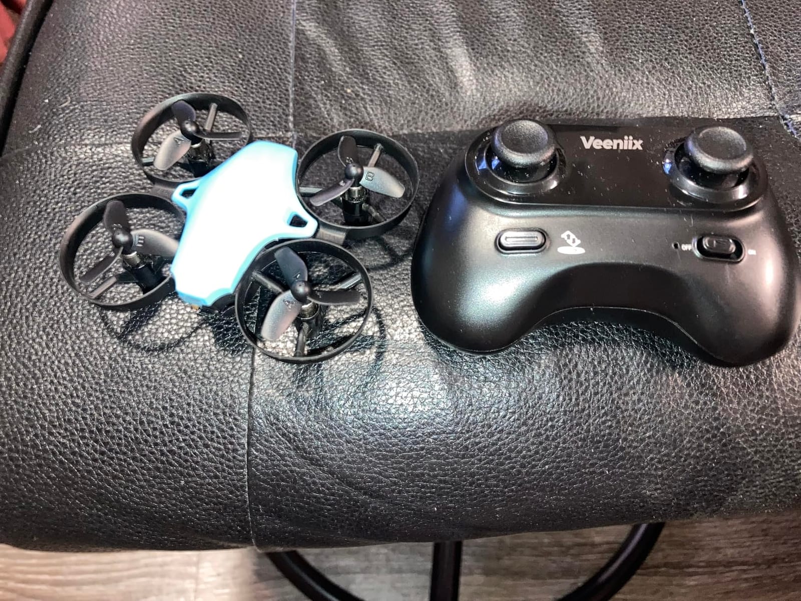 Veeniix V995 Mini RC Drone for Kids Auto Hover 3 Batteries customer photo 2
