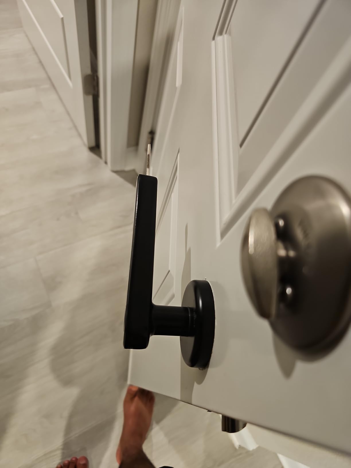 Fingerprint Smart Lever Lock TUYA APP Control Keyless Entry Bluetooth Touchscreen Indoor Handle Biometric Electronic Digital Door Knob with Keypad Suitable for Hotel Office Apartment Bedroom customer photo 1