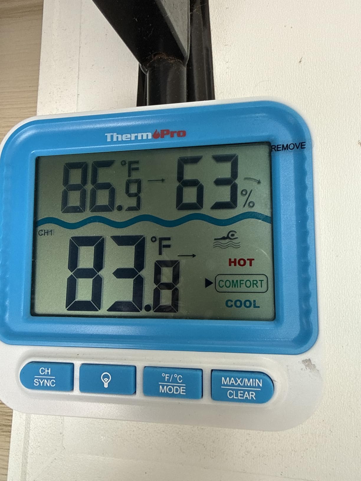 TempPro TempAir Wireless Pool Thermometer Floating Easy Read with Batteries customer photo 2